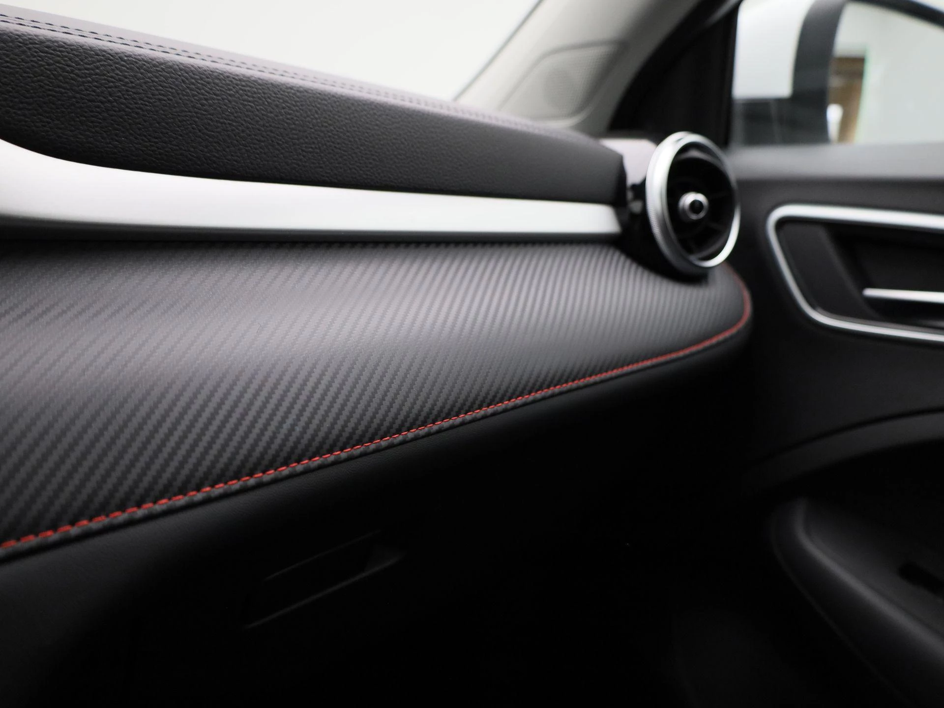 MG ZS EV Long Range Luxury 70 kWh