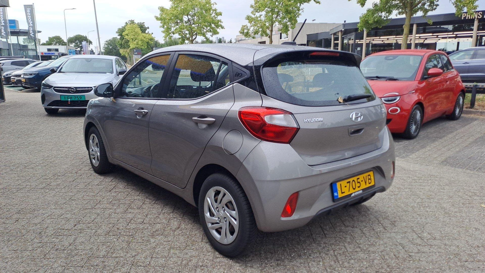 Hyundai-i10-image-1