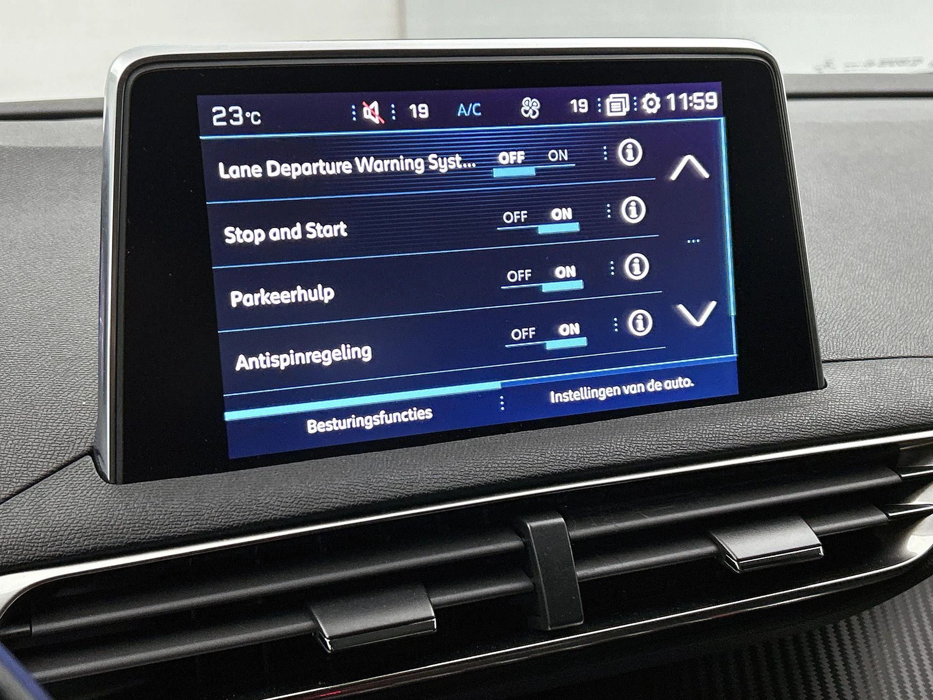 Peugeot-5008-image-8