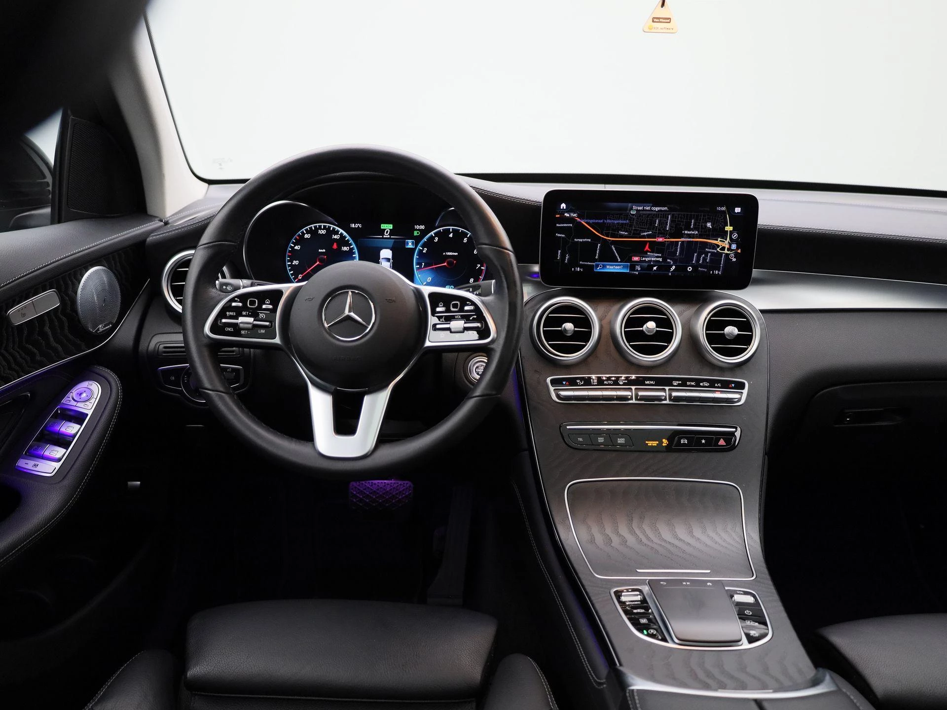 Mercedes-Benz GLC 300 4MATIC Premium Plus