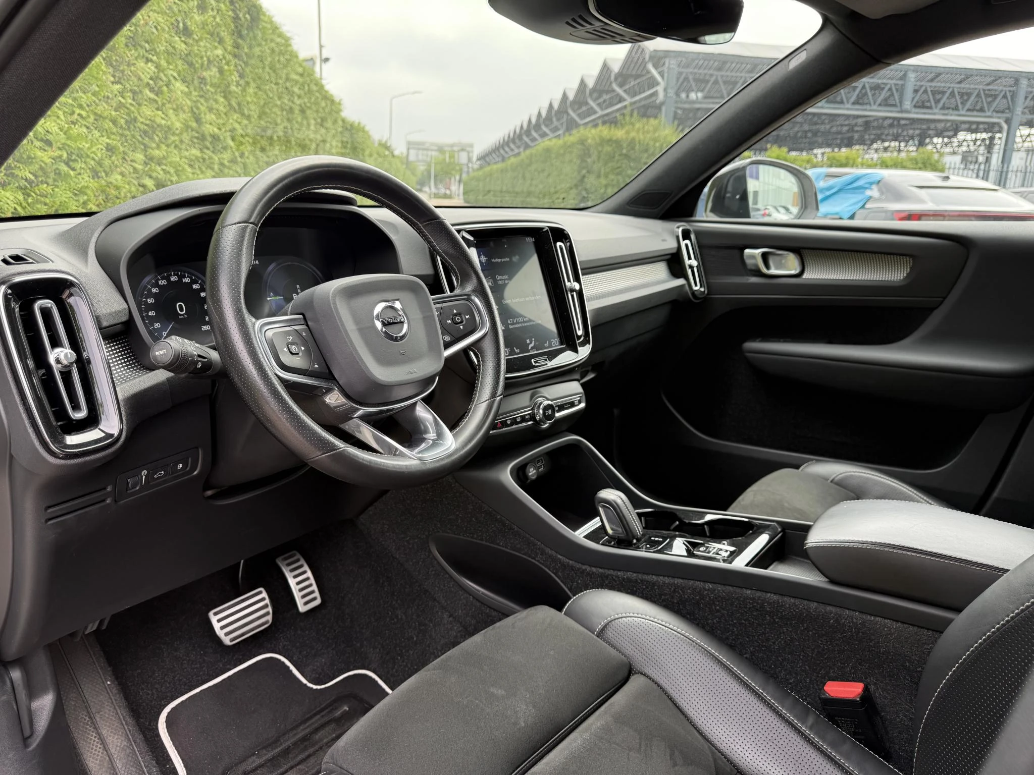 Volvo XC40 T5 Recharge R-Design
