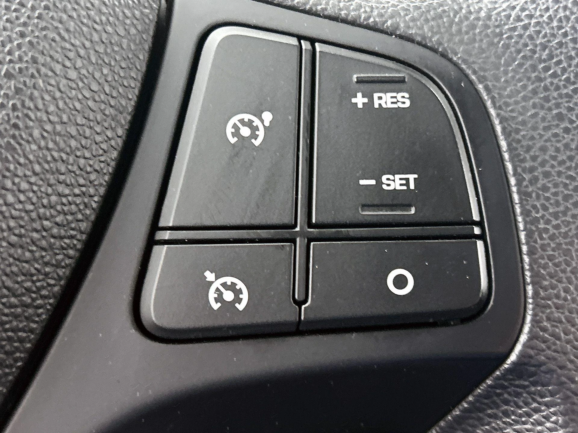 Hyundai-i10-image-6