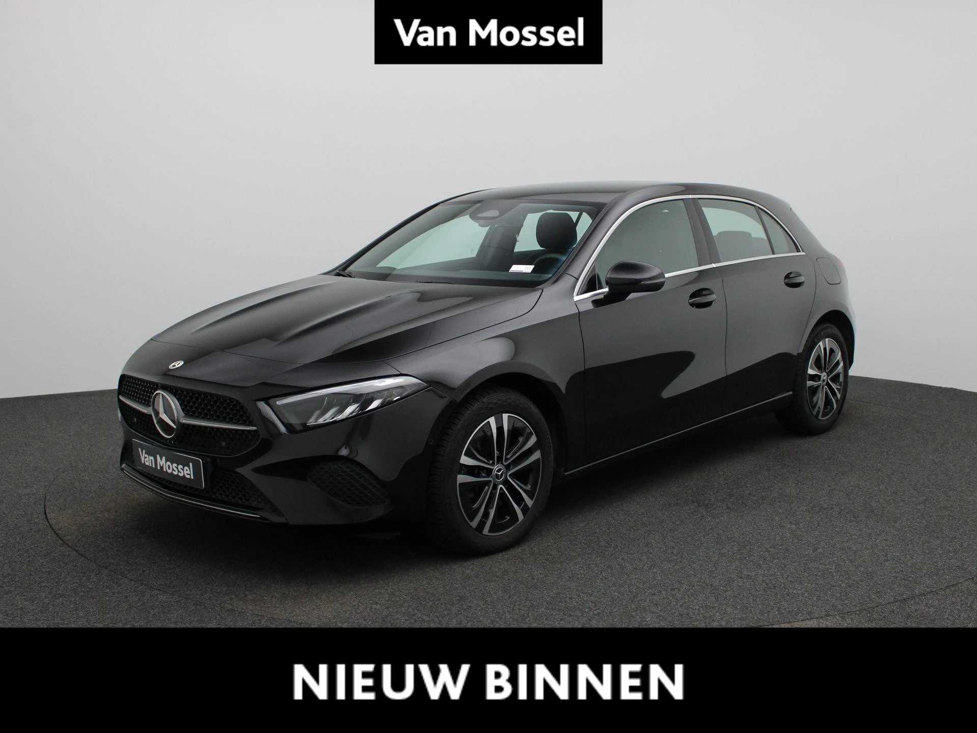 Mercedes-Benz-A-Klasse-image-0