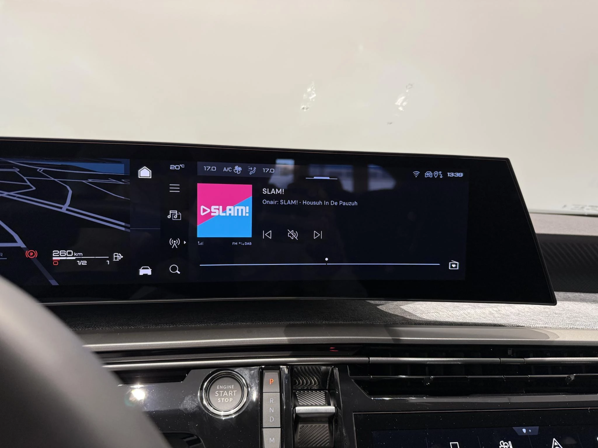 Peugeot 5008 Allure Plug-in HYbrid 195 e-DCS7
