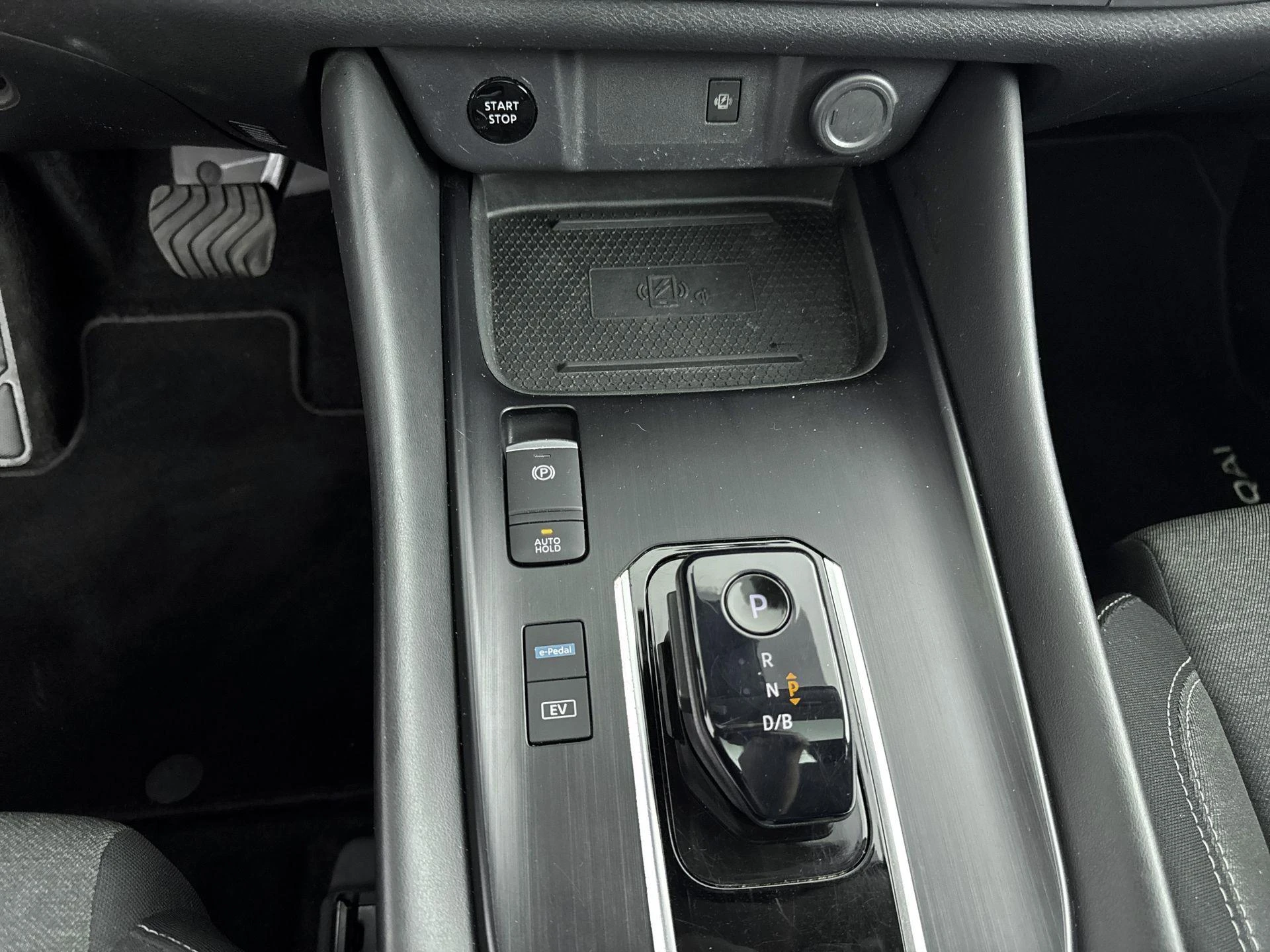 Nissan-QASHQAI-image-22