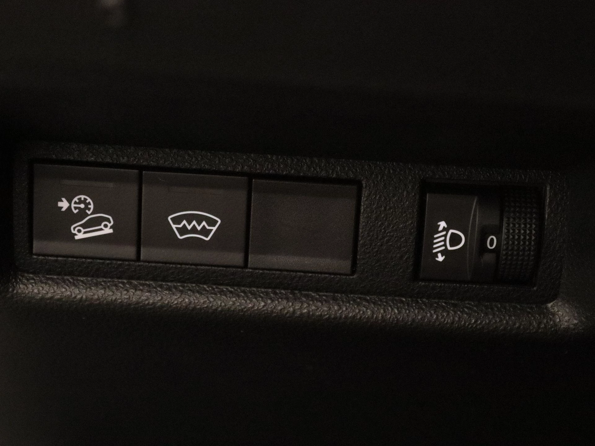 Jeep-Avenger-image-19