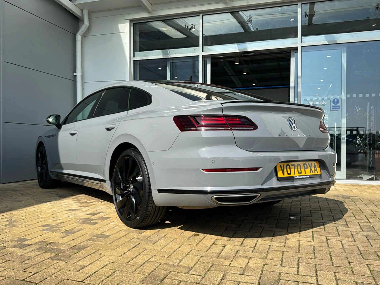 Volkswagen-Arteon-image-2