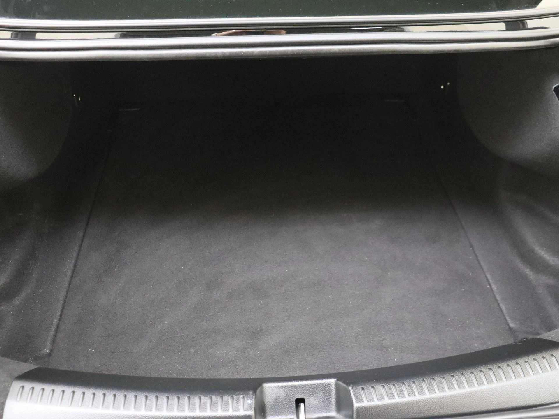 Mercedes-Benz-CLA-image-27