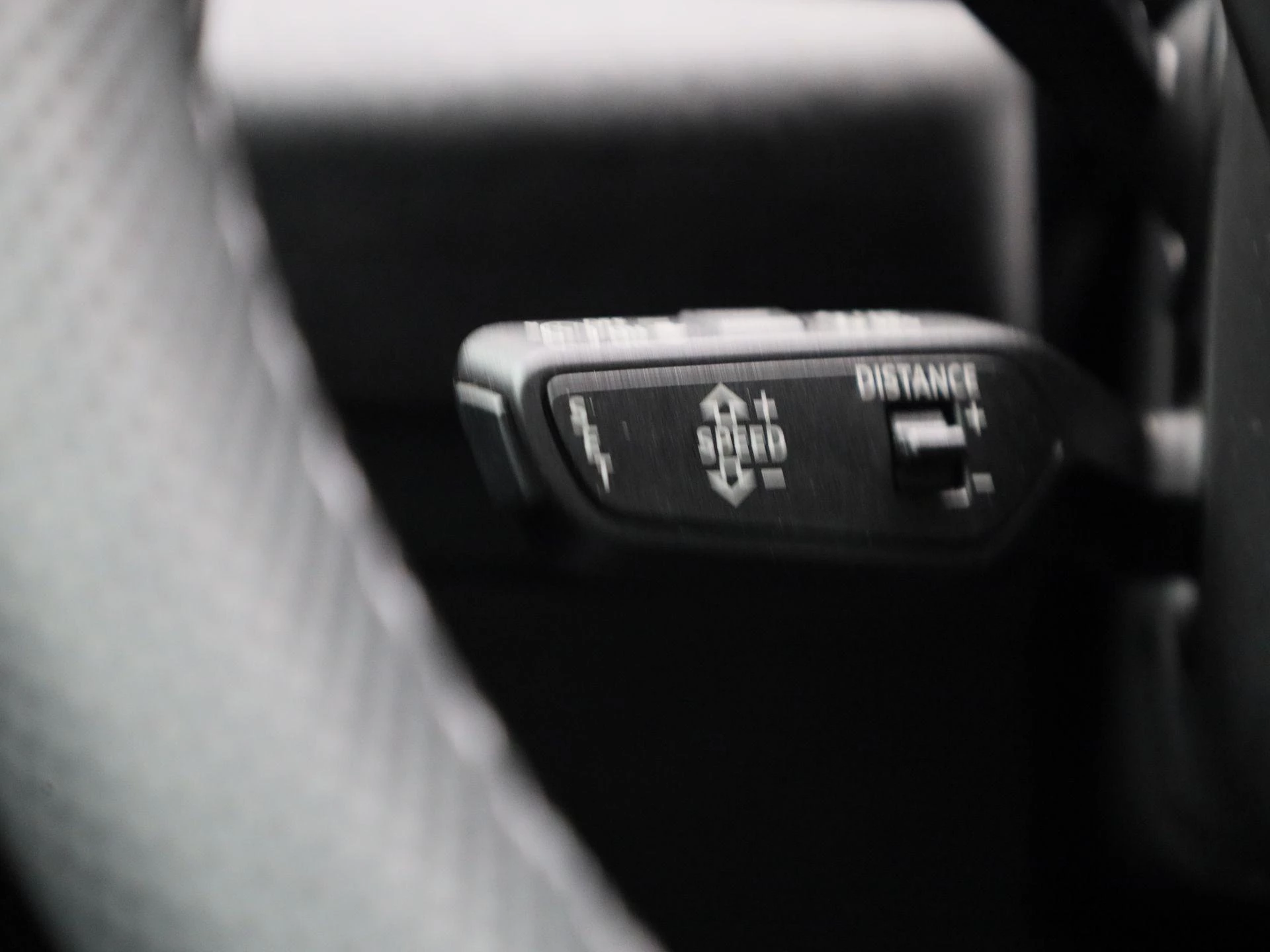 Audi A6 Avant 2.0 e-hybrid quattro S edition 299 PK