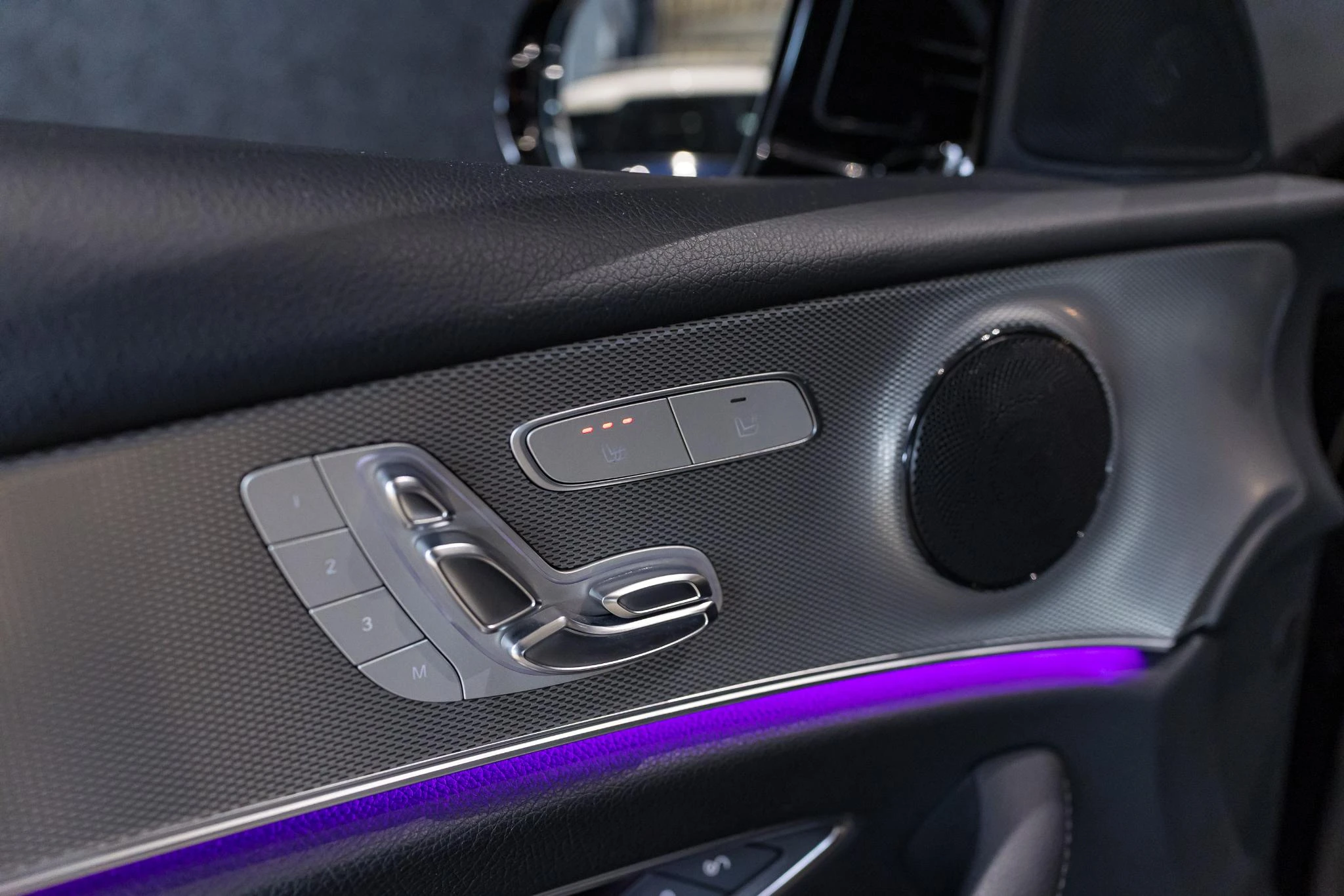 Mercedes-Benz-Classe E-image-16