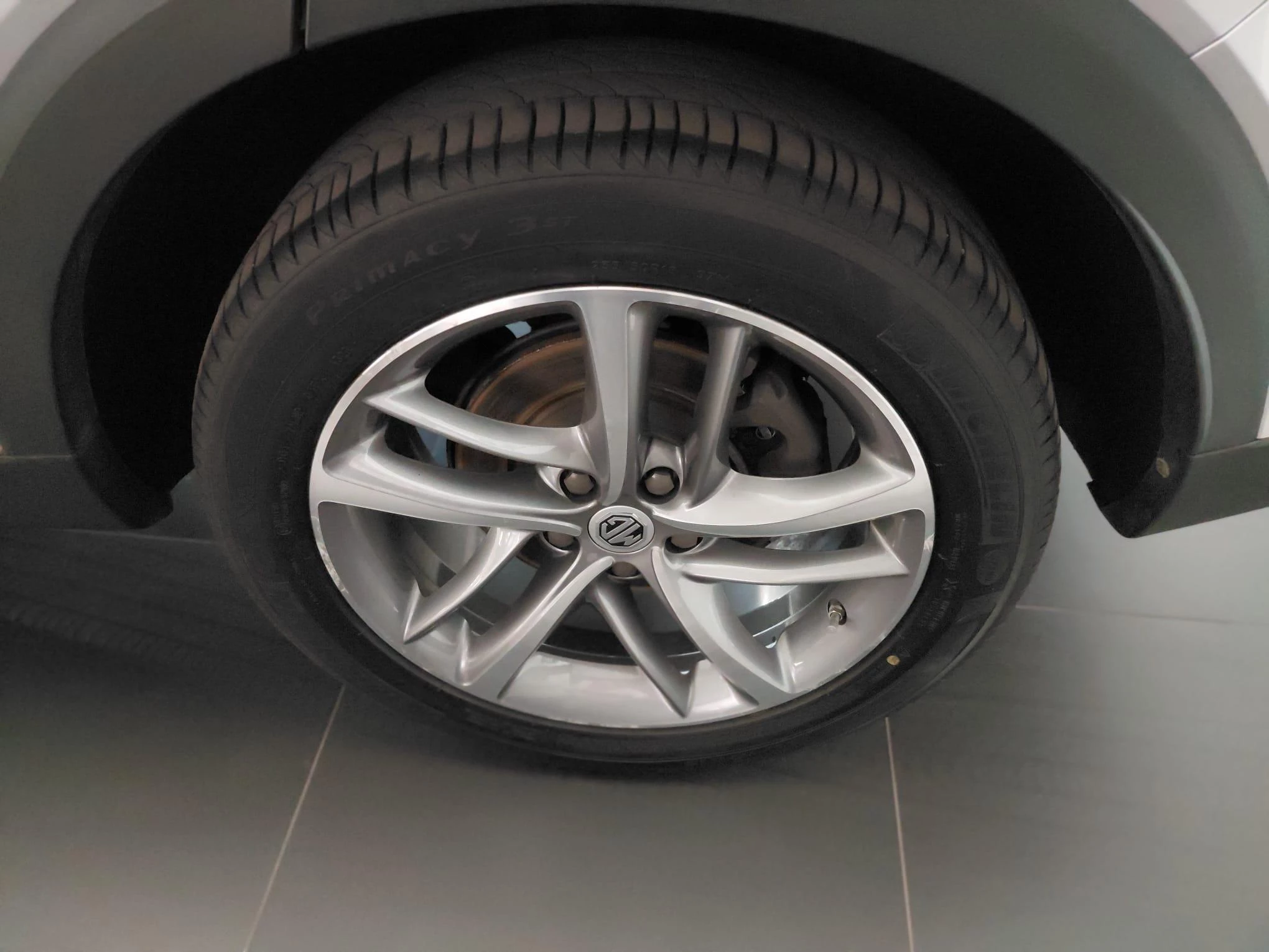 MG EHS 1.5T Luxury