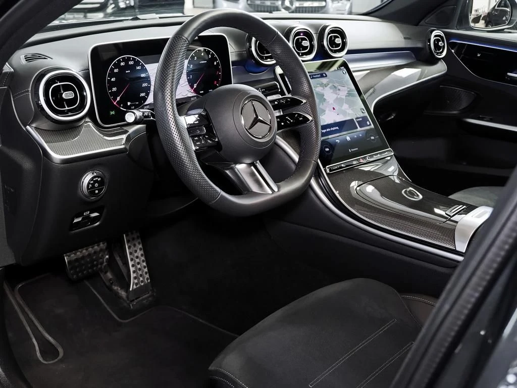 Mercedes-Benz-C-Klasse 300-image-7