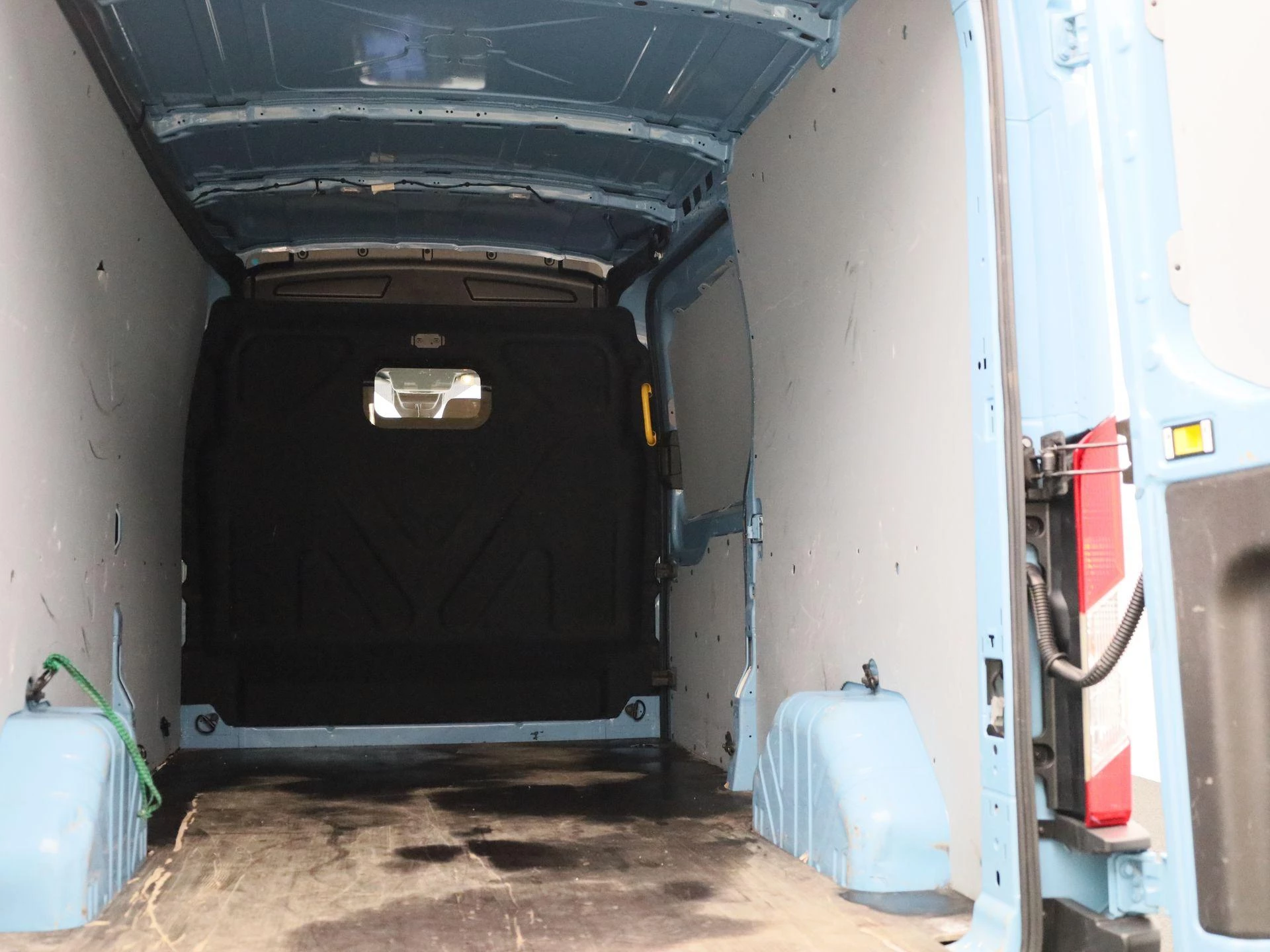 Ford Transit 350L 2.0TD 130pk 96kW M6 Trend