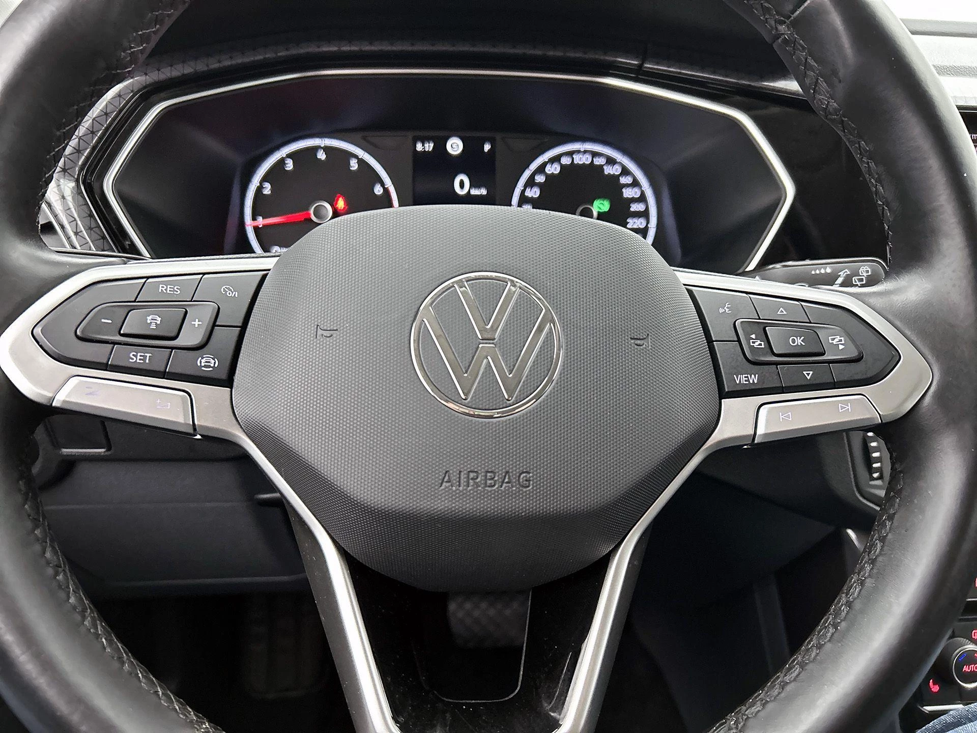Volkswagen-T-Cross-image-34