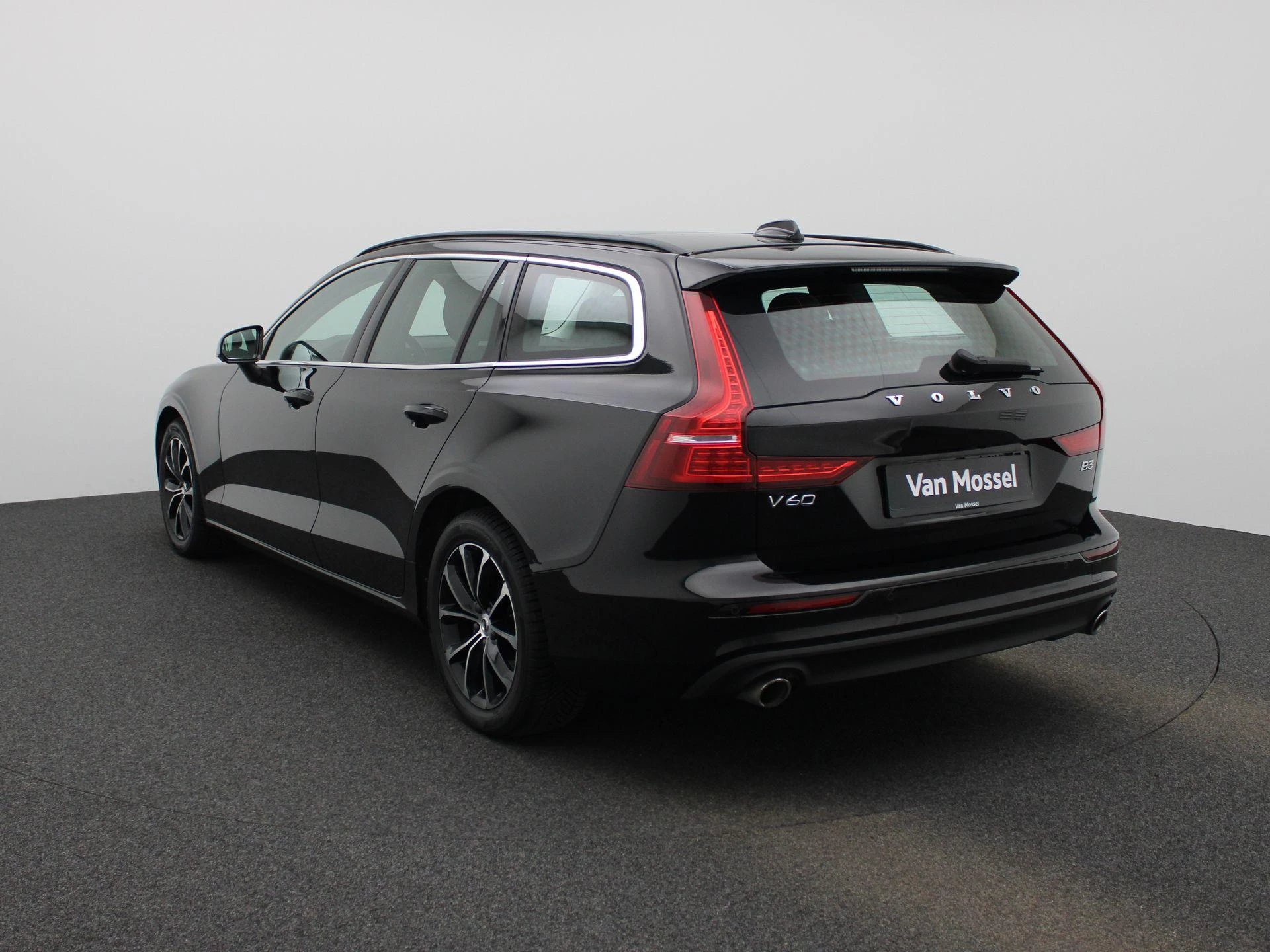 Volvo-V60-image-1