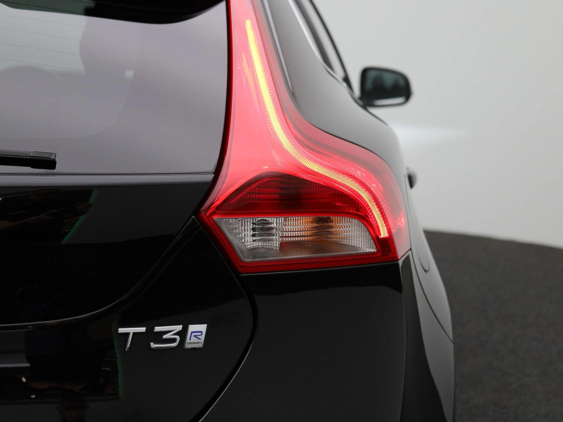 Volvo-V40-image-42