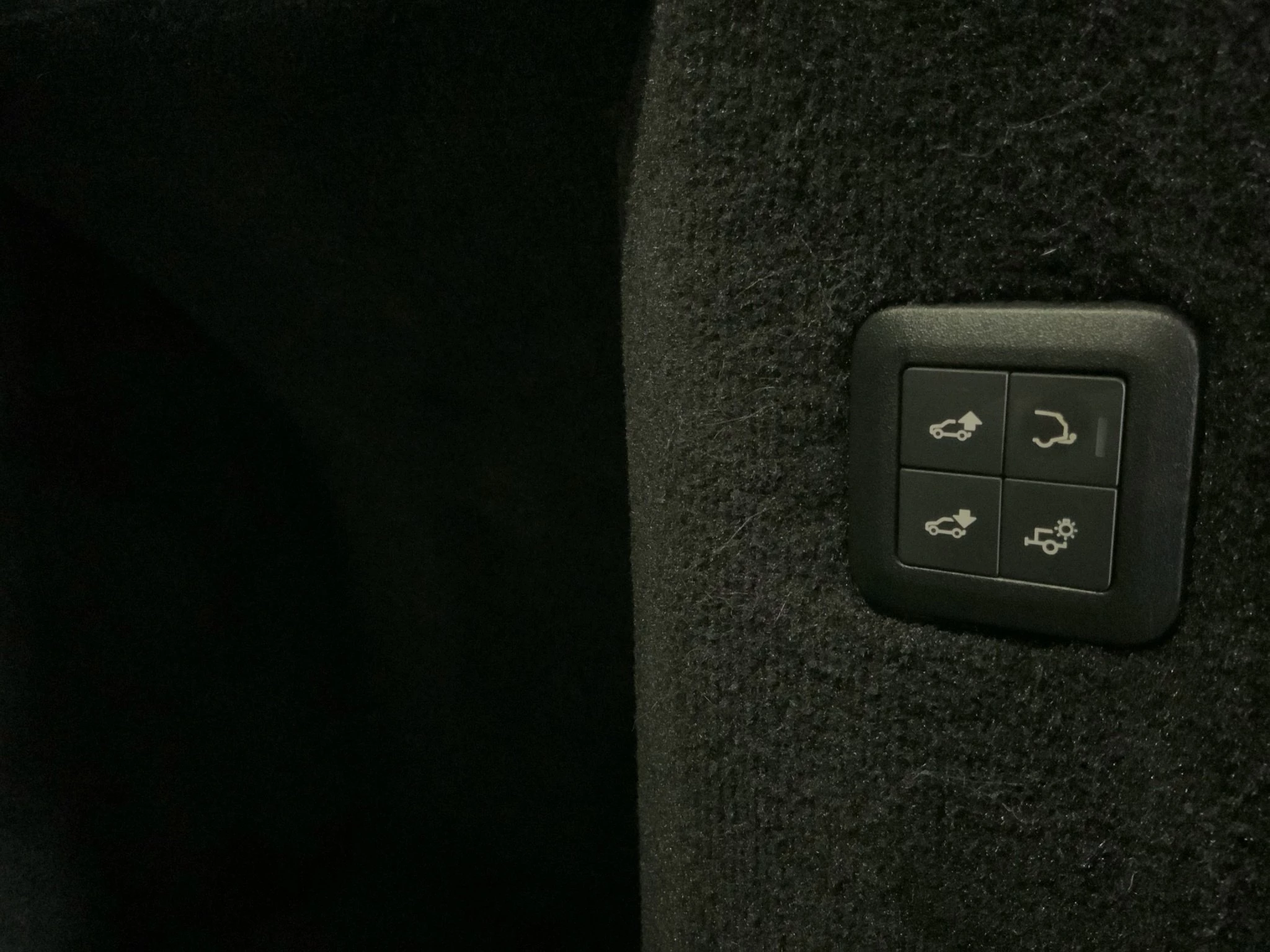 Land Rover-Range Rover Sport-image-16