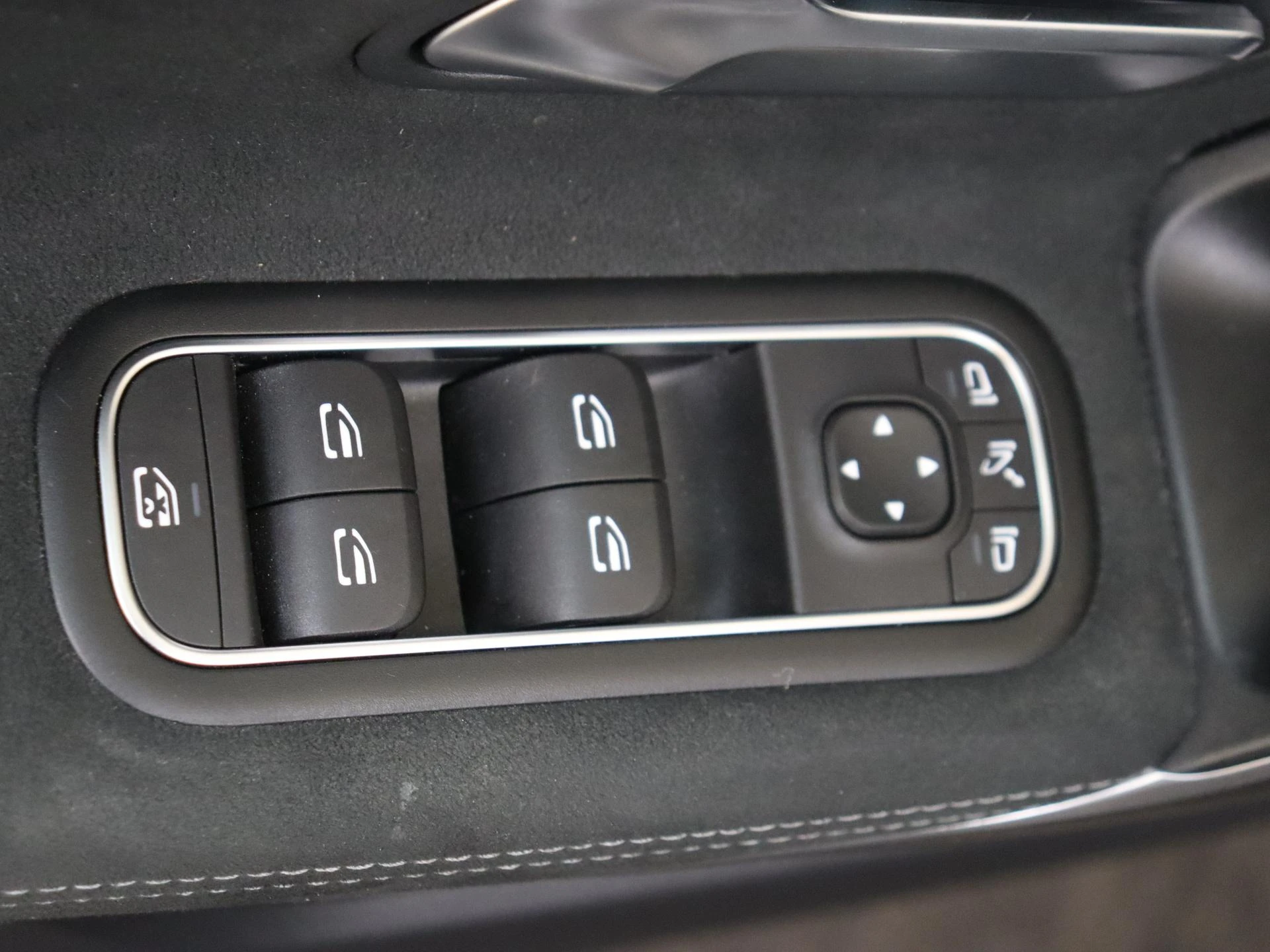 Mercedes-Benz-A-Klasse-image-26