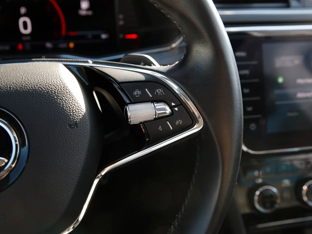 Škoda Superb Combi 2.0 TDI DSG Premium Edition
