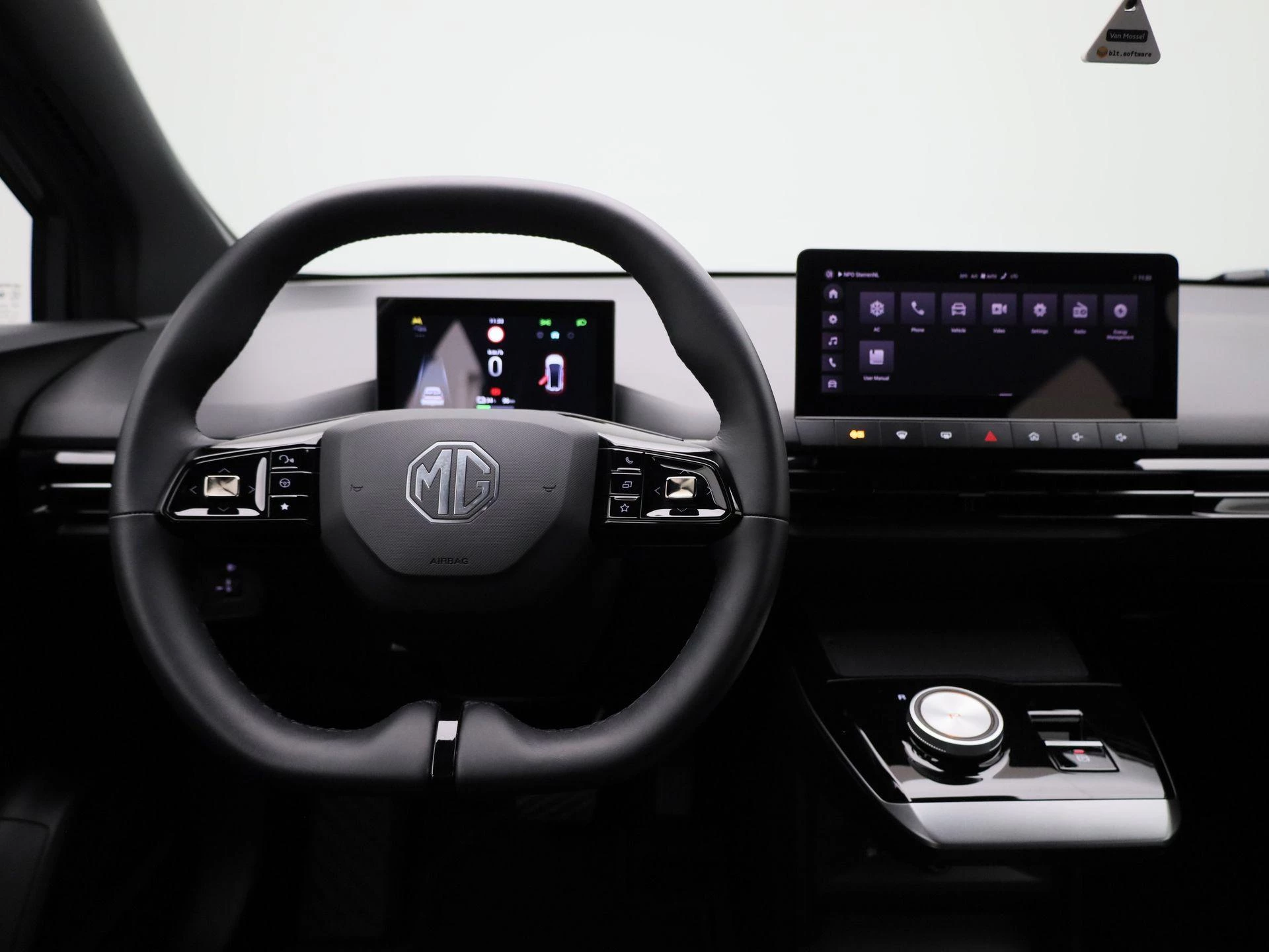 MG-MG4 EV-image-6