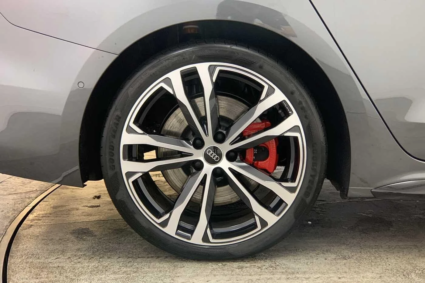 Audi-S5-image-4