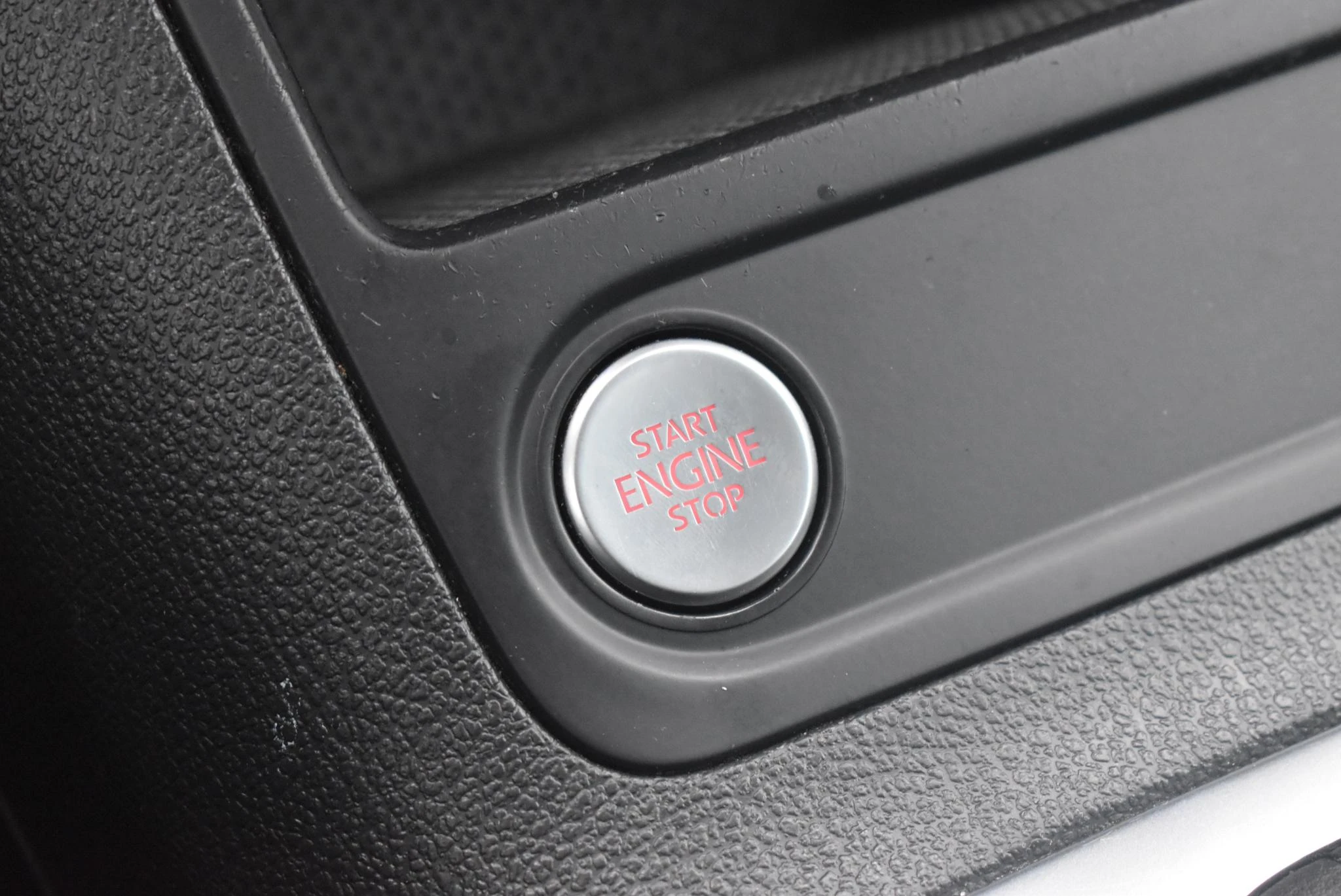 Volkswagen-Tiguan-image-35