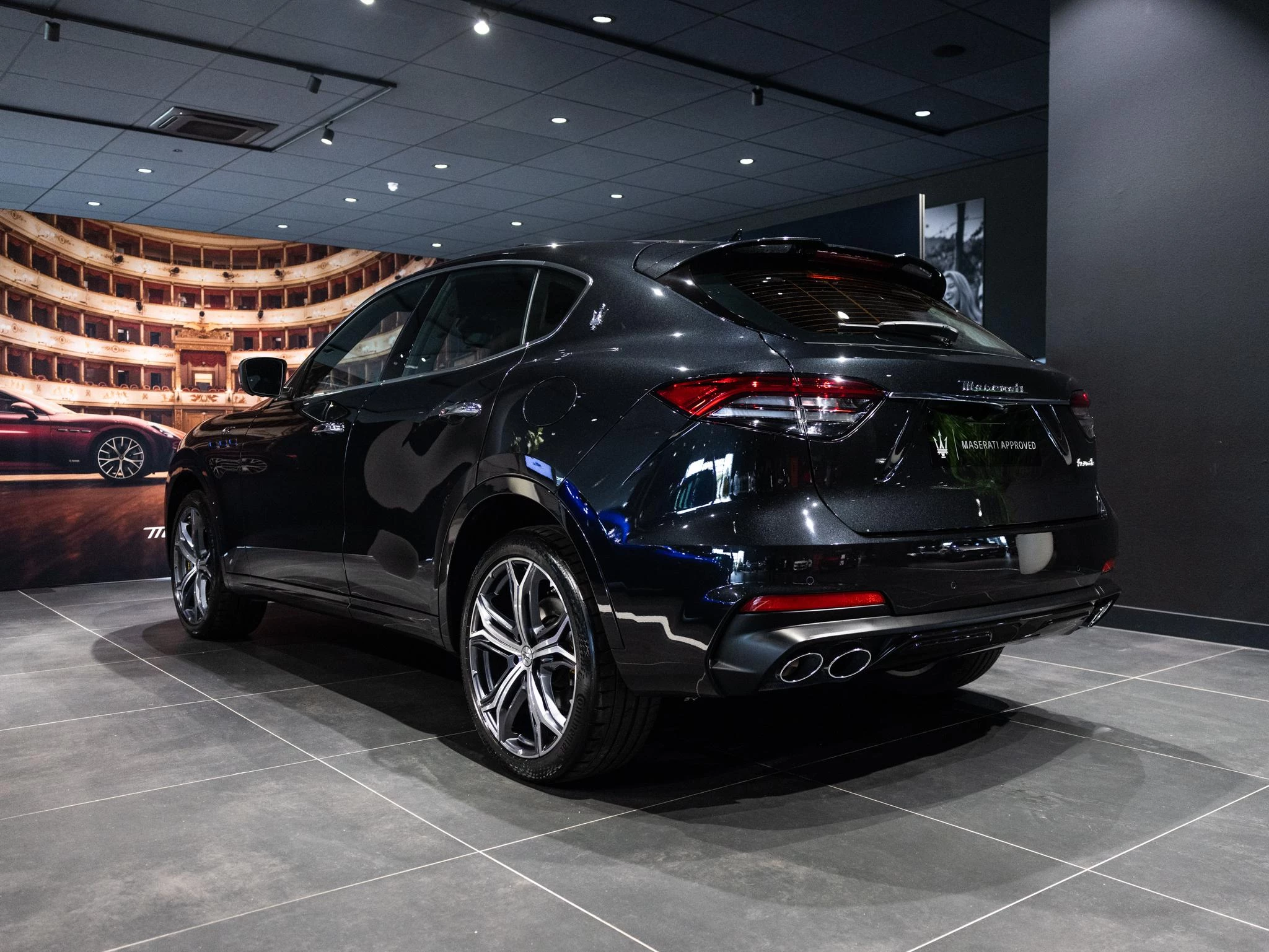 Maserati-Levante-image-10
