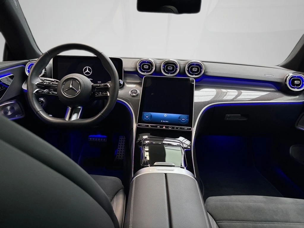 Mercedes-Benz-CLE 200-image-11