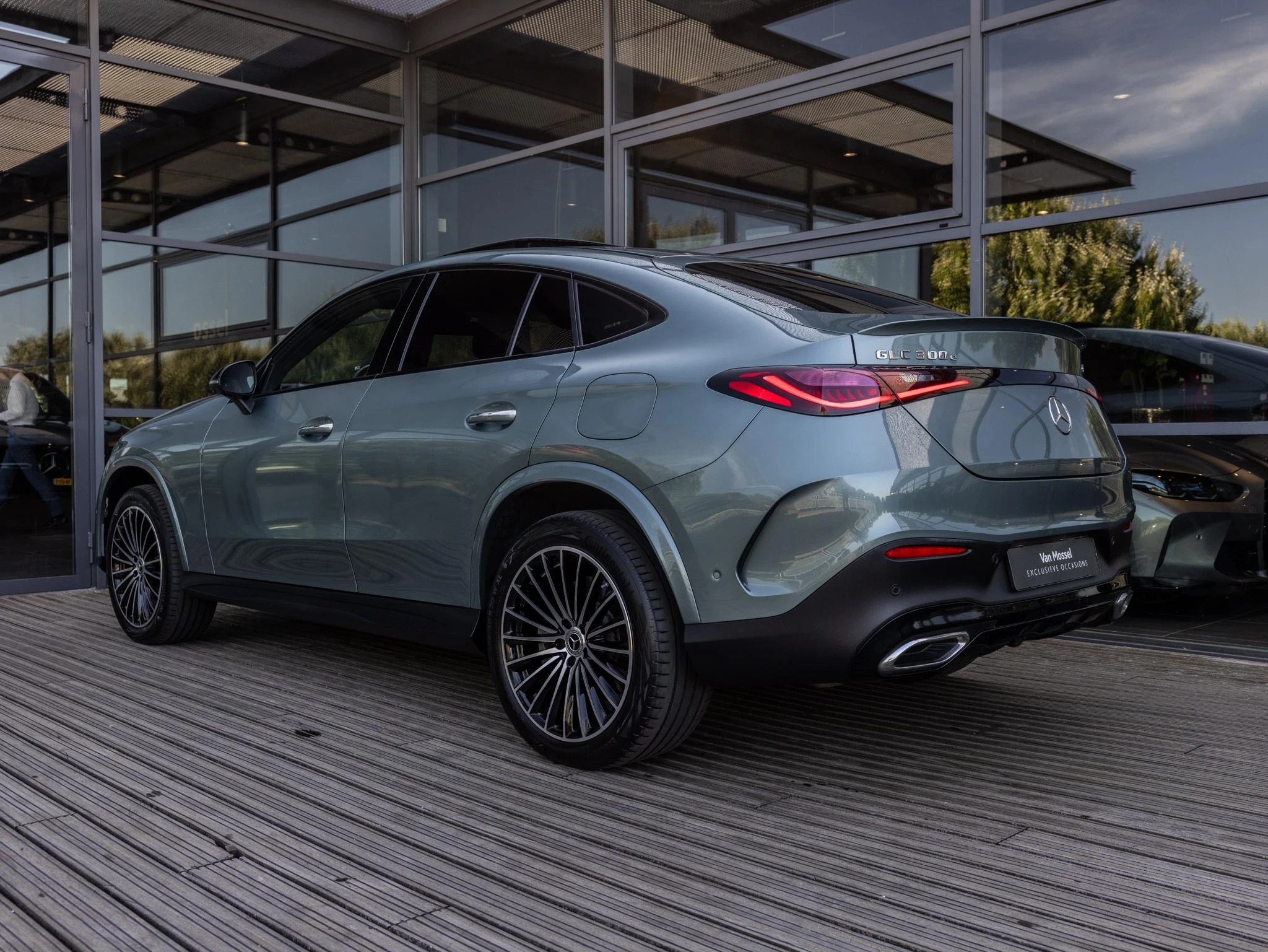 Mercedes-Benz-GLC-image-10