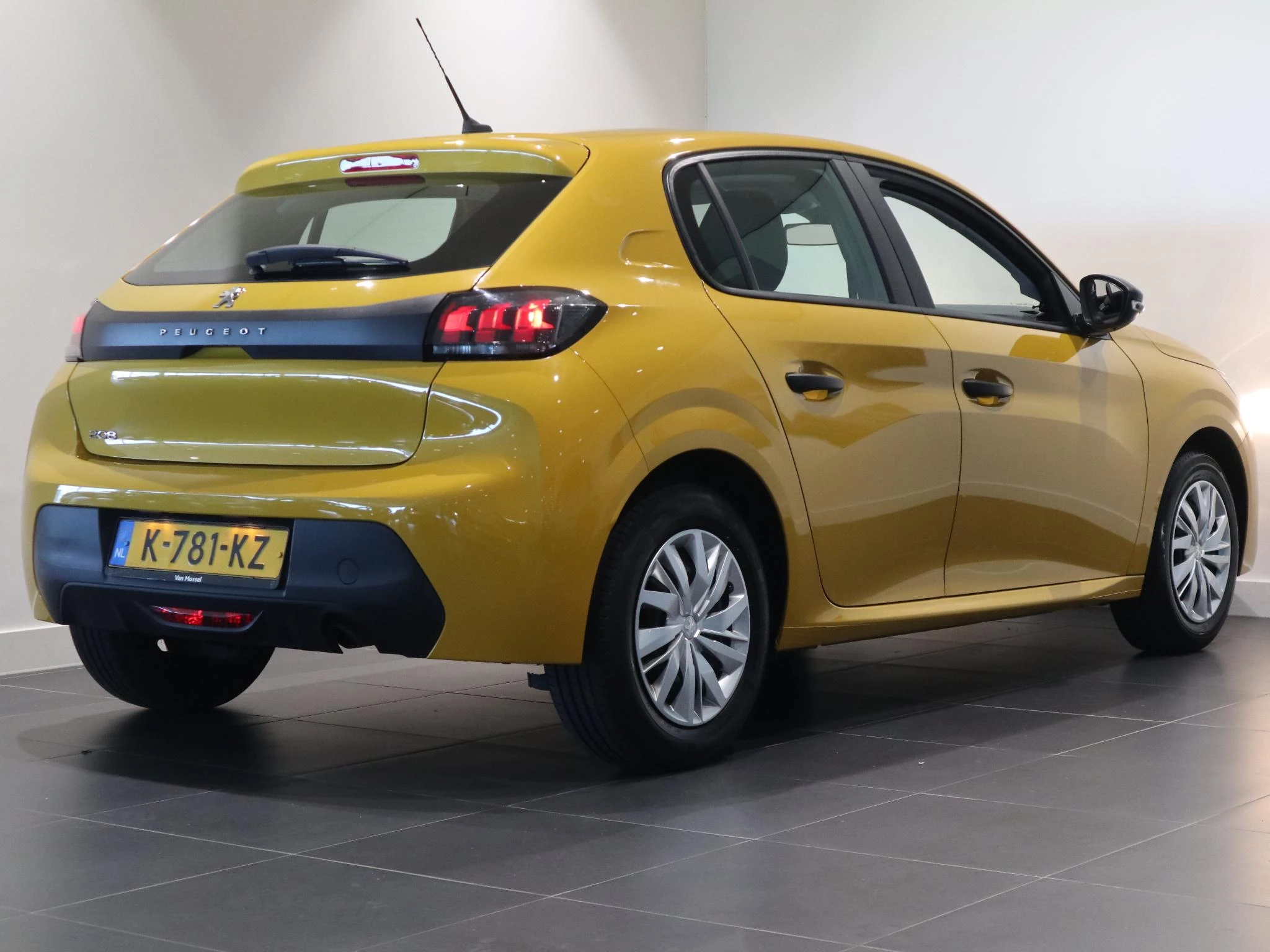 Peugeot-208-image-4