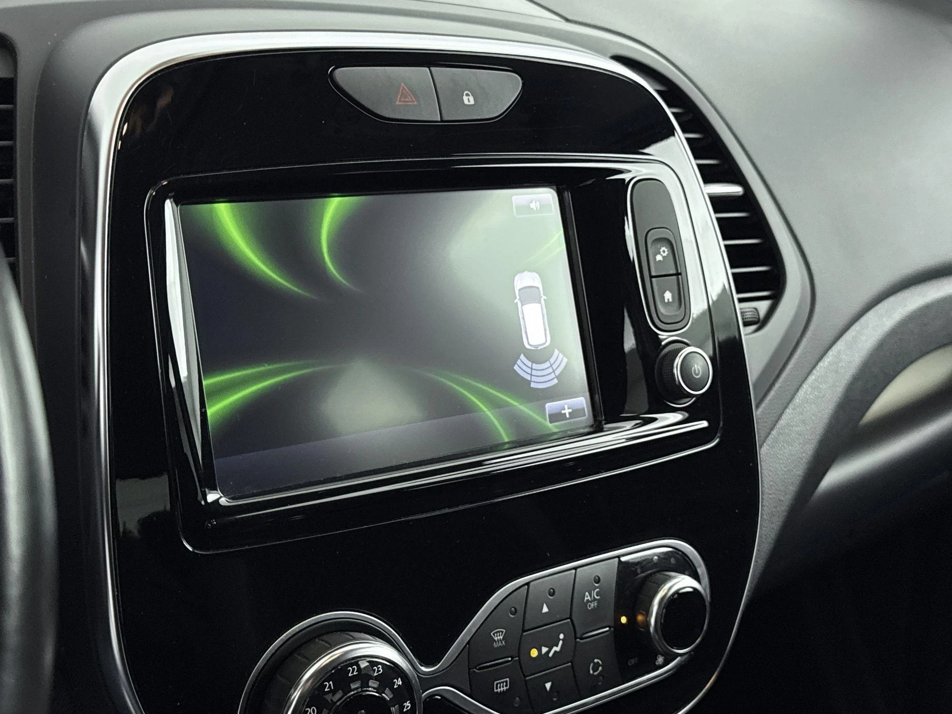 Renault-Captur-image-14