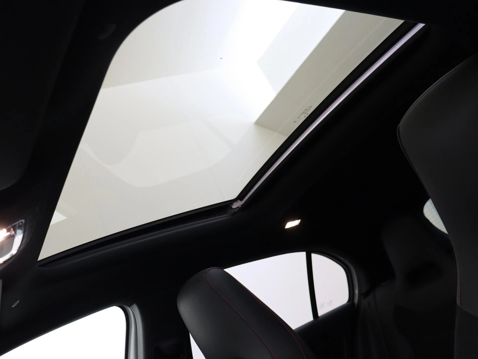 Mercedes-Benz-A-Klasse-image-27