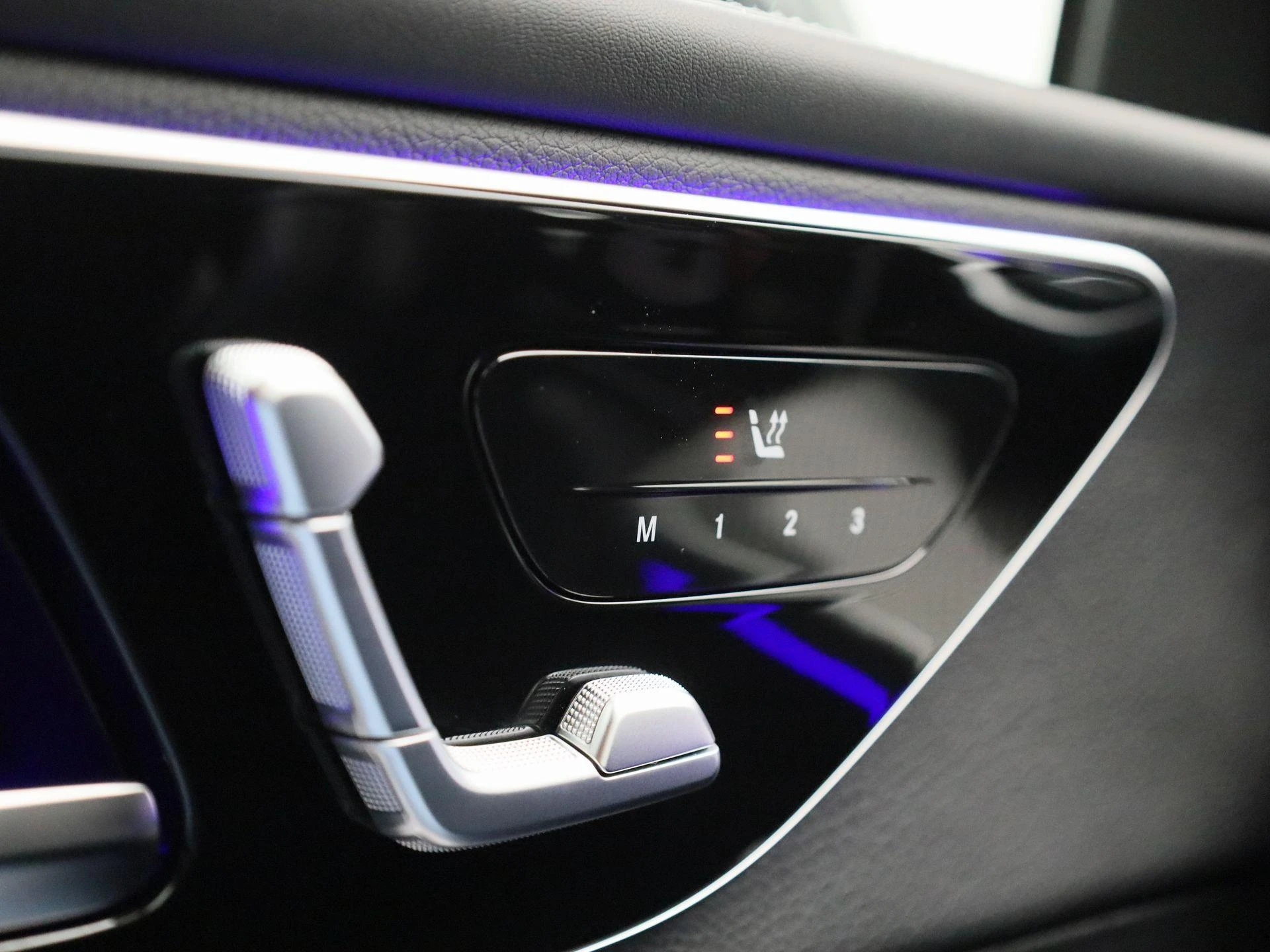 Mercedes-Benz-GLC-image-32