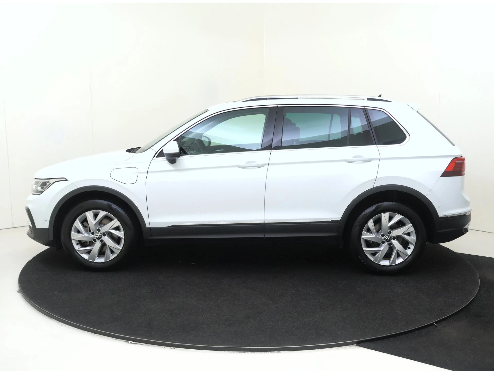 Volkswagen Tiguan 1.4 TSI eHybrid Elegance