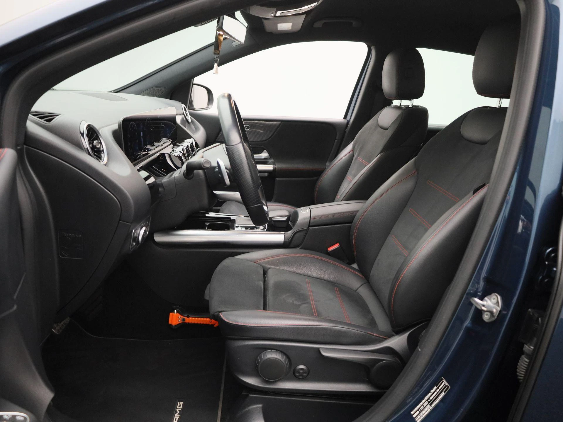 Mercedes-Benz-B-Klasse-image-9