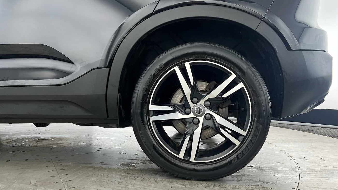 Volvo-XC40-image-3