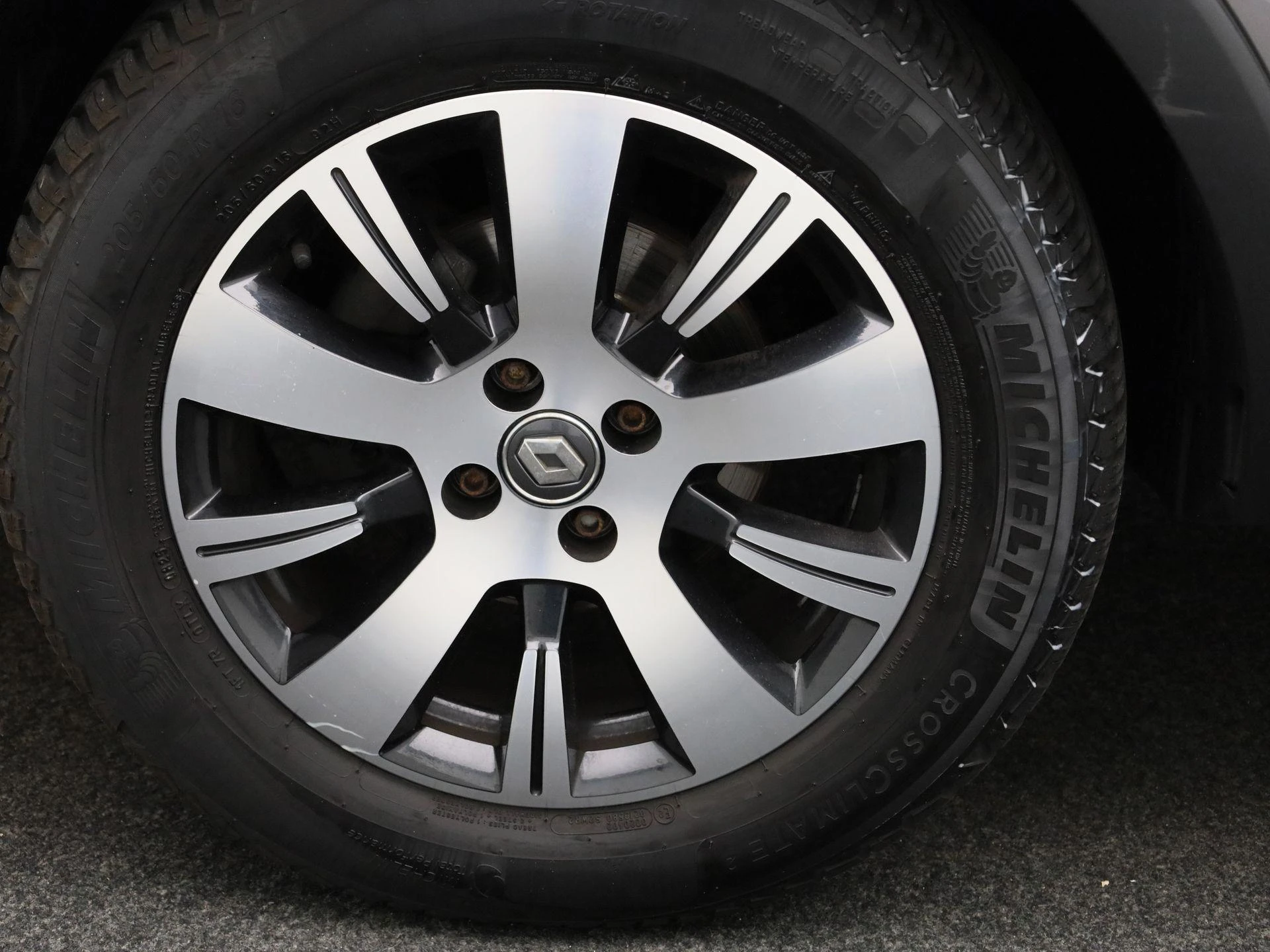 Renault-Captur-image-10