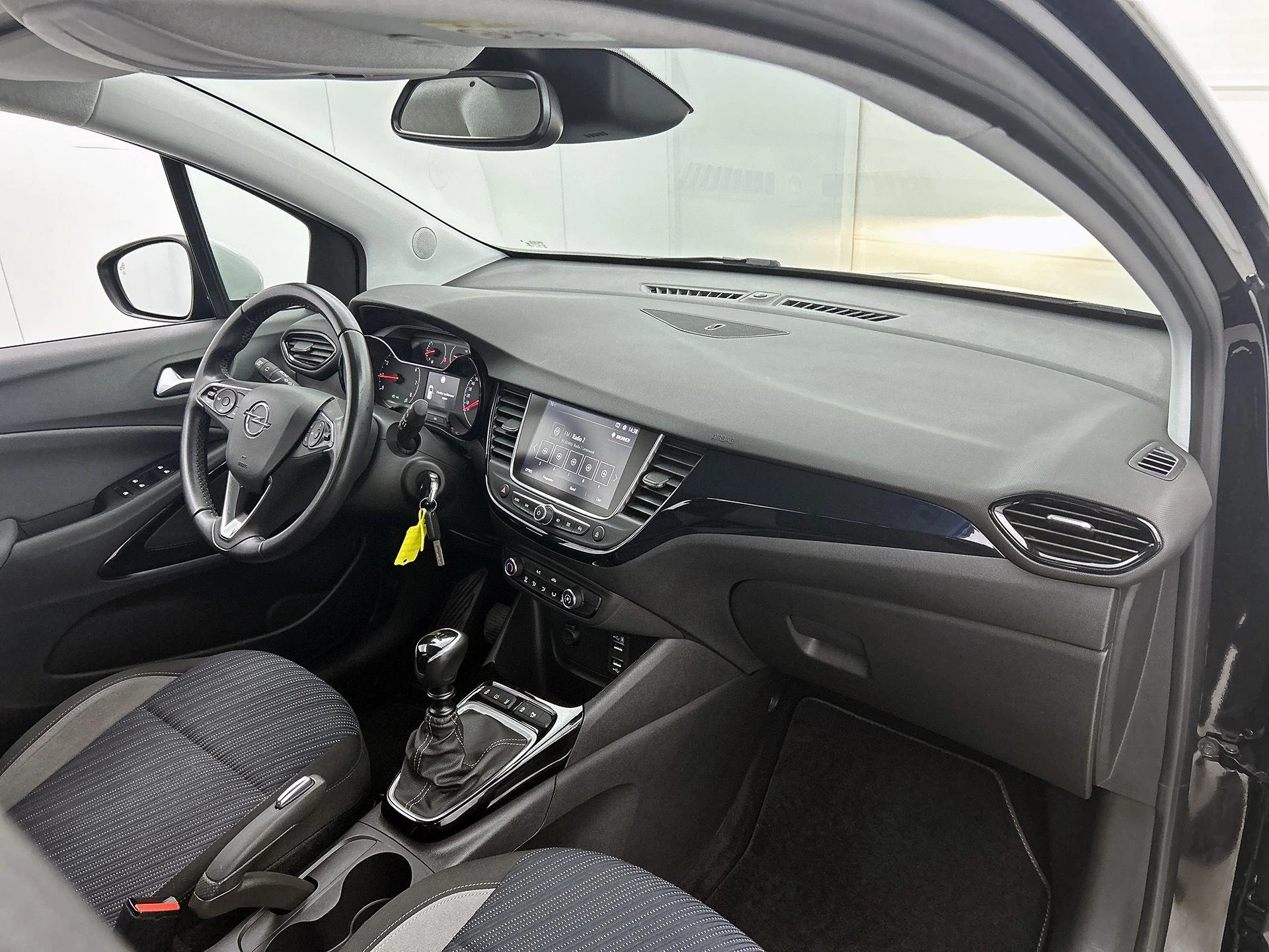 Opel-Crossland X-image-18