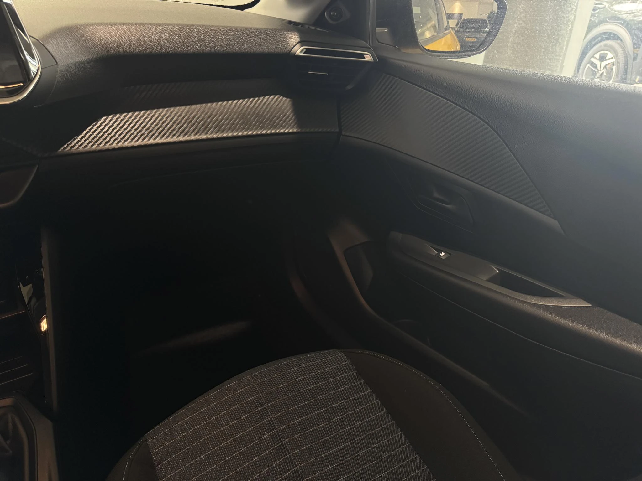 Peugeot 208 1.2 PureTech Like