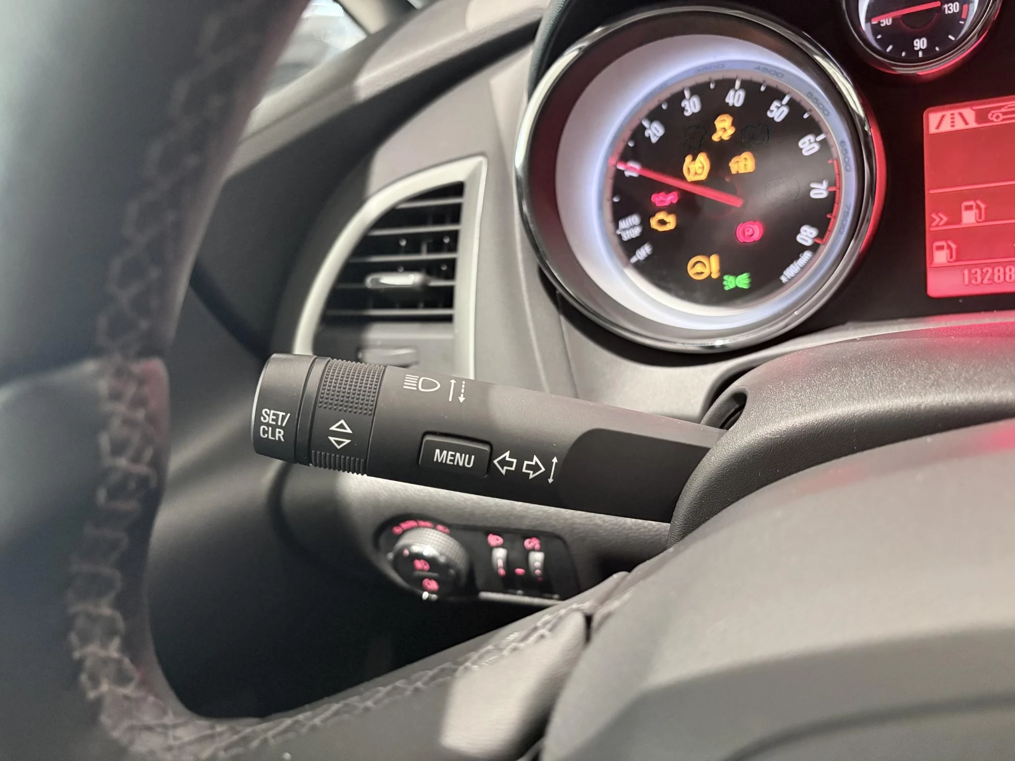 Opel-Astra-image-11