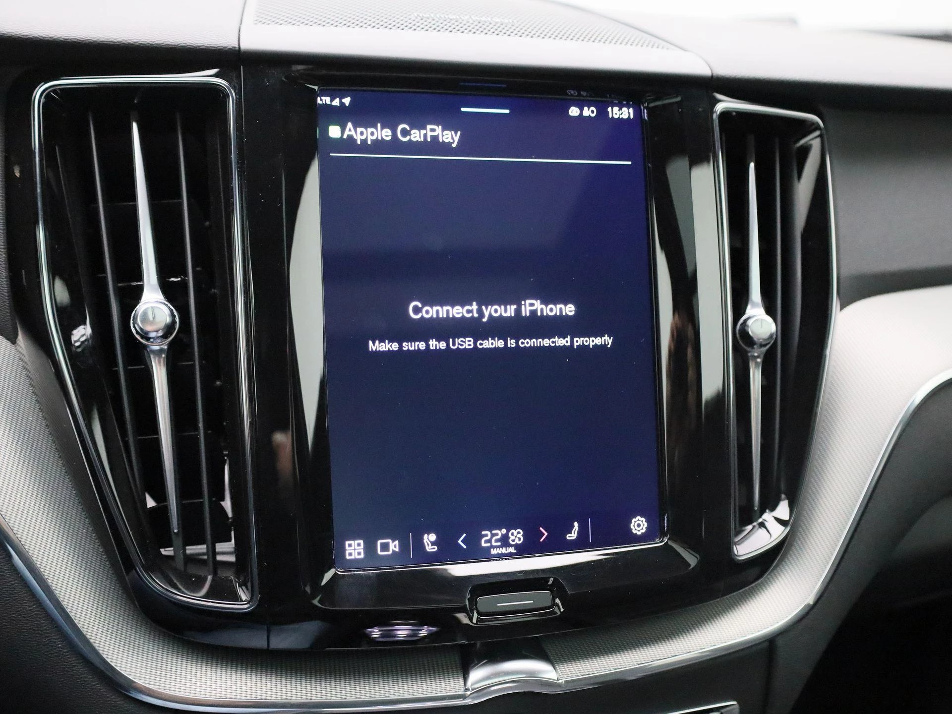 Volvo XC60 2.0 T6 Plug-in hybrid AWD Plus Dark