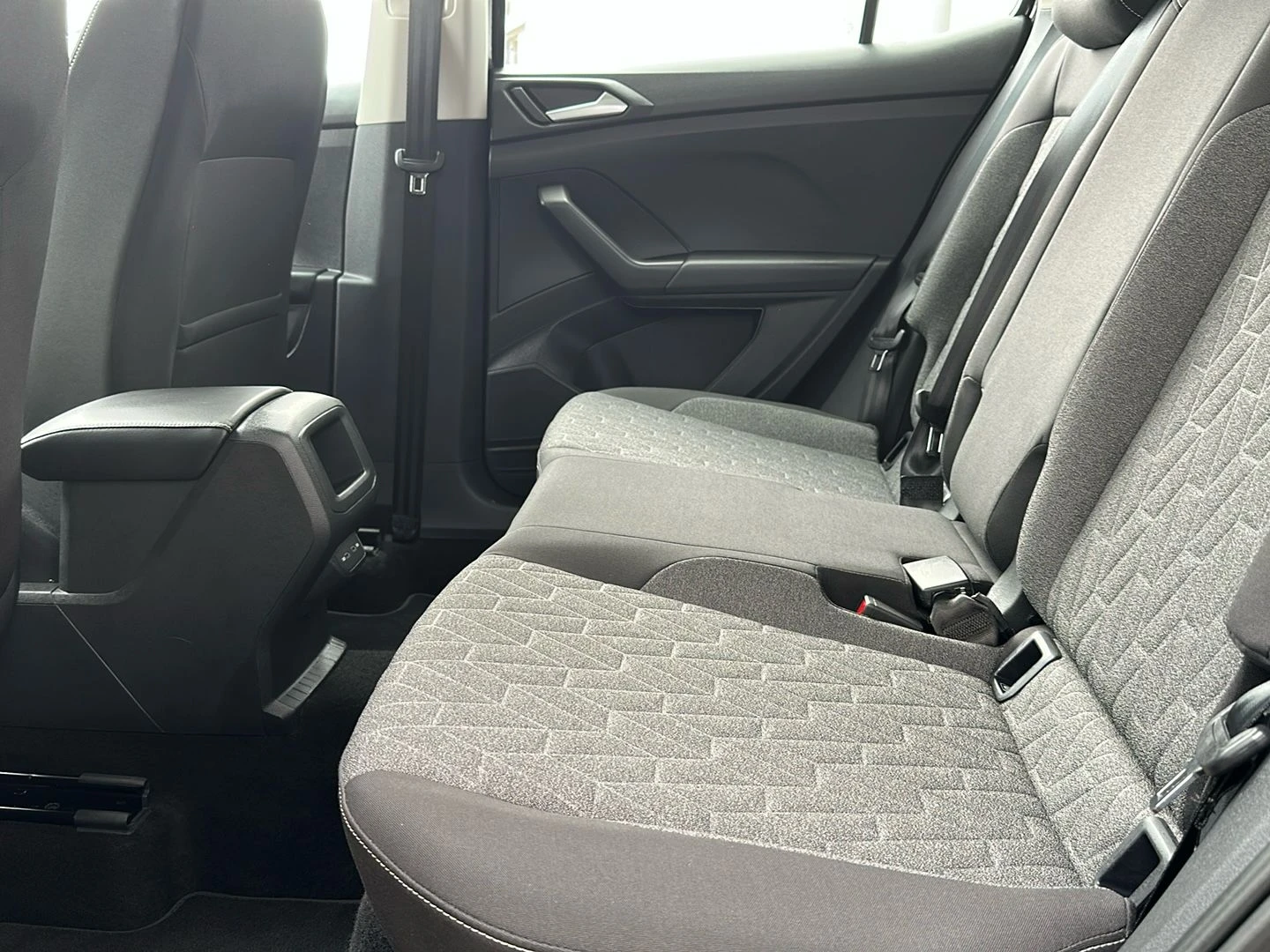 Volkswagen-T-Cross-image-6