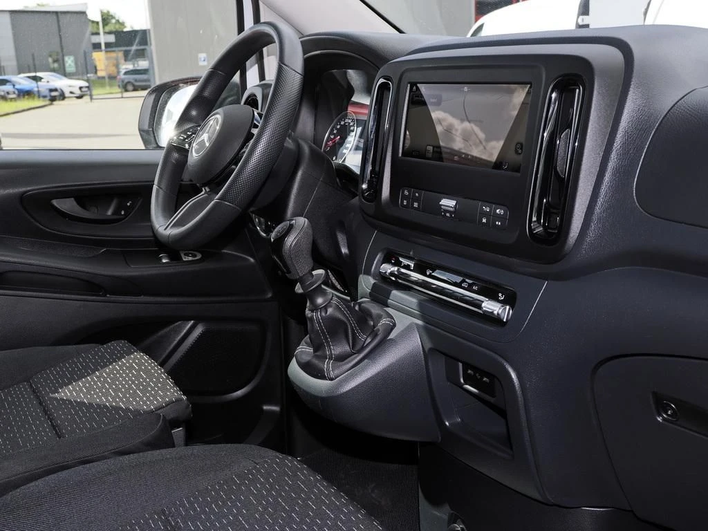 Mercedes-Benz-Vito 116-image-8