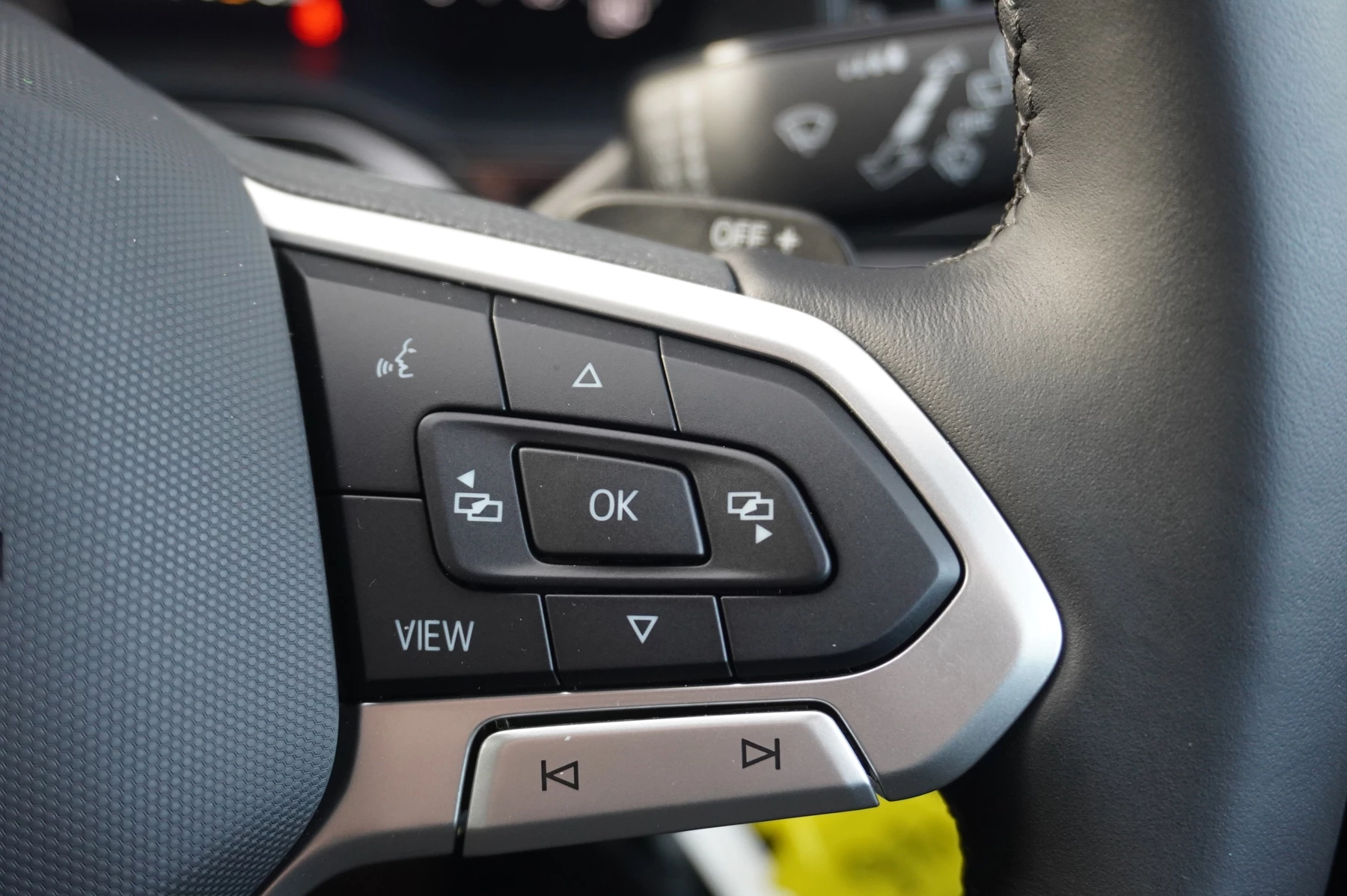 Volkswagen-Polo-image-27