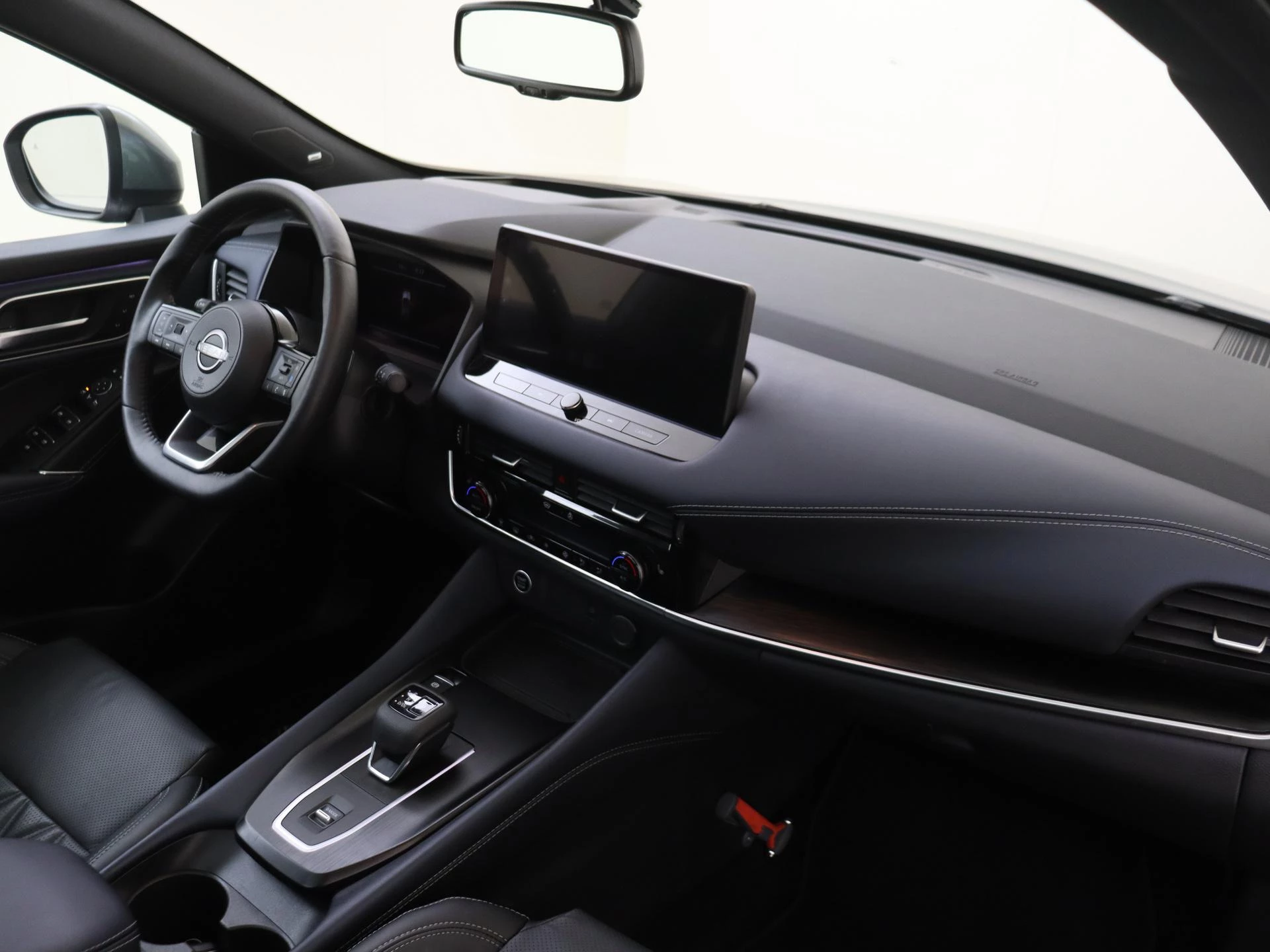 Nissan-QASHQAI-image-4