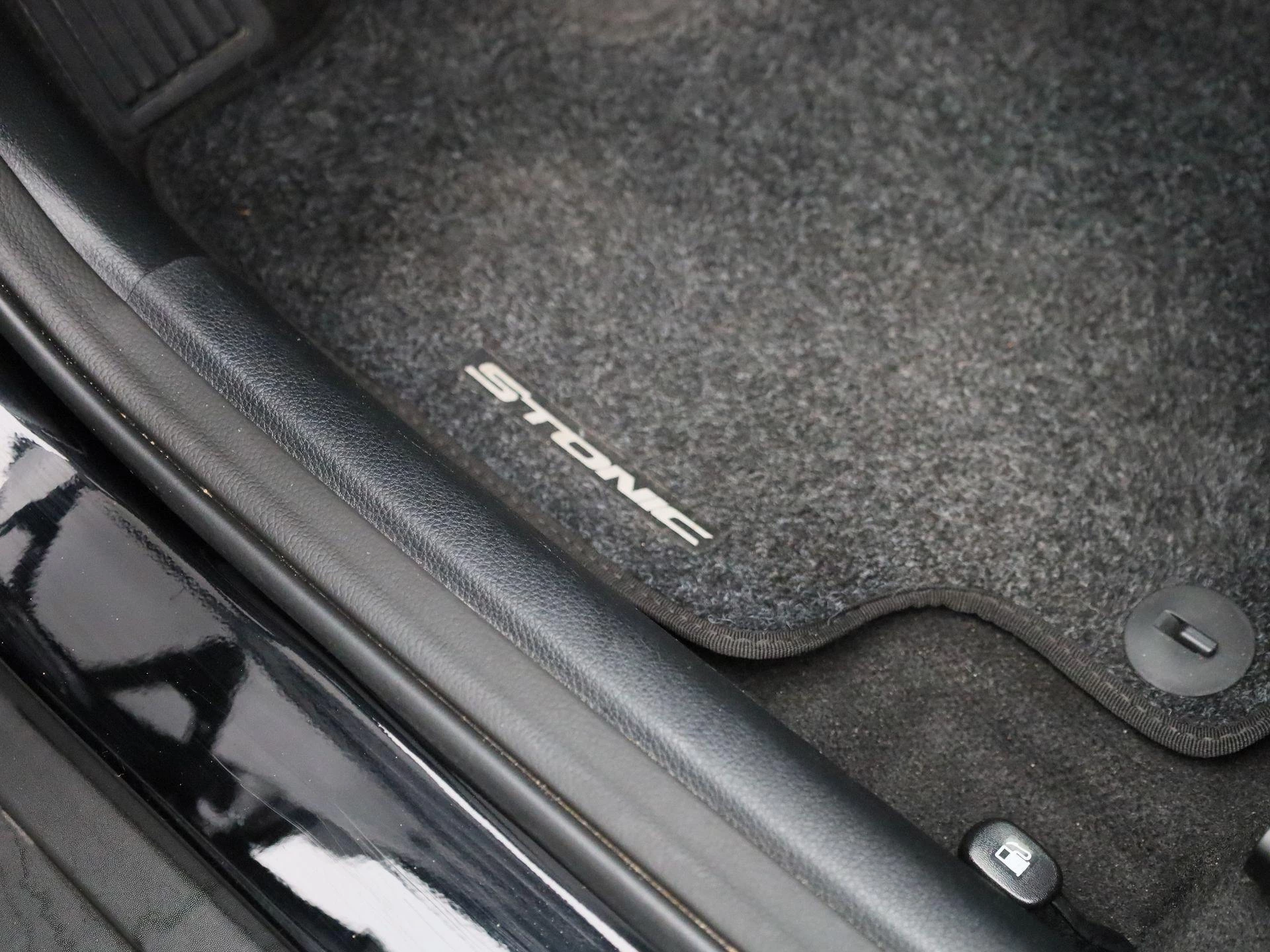 Kia-Stonic-image-25