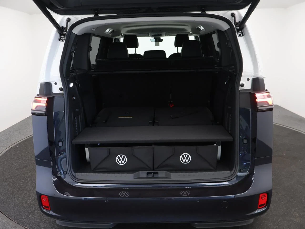 Volkswagen ID. Buzz ID.Buzz Lwb Energy 286pk 86 kWh LONG WHEEL BASE 7pl *DEMO*