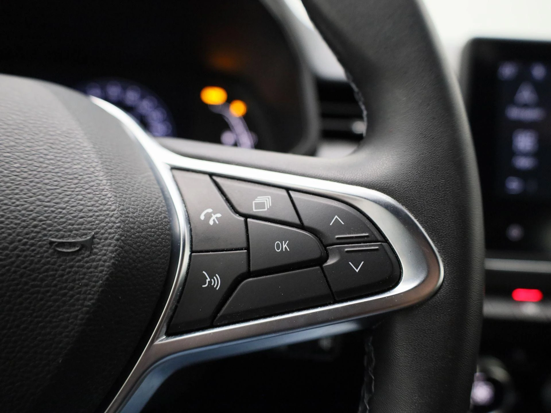 Renault-Clio-image-14