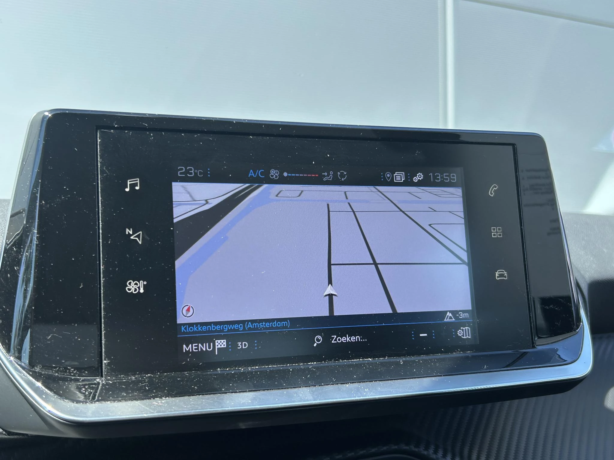 Peugeot-2008-image-12
