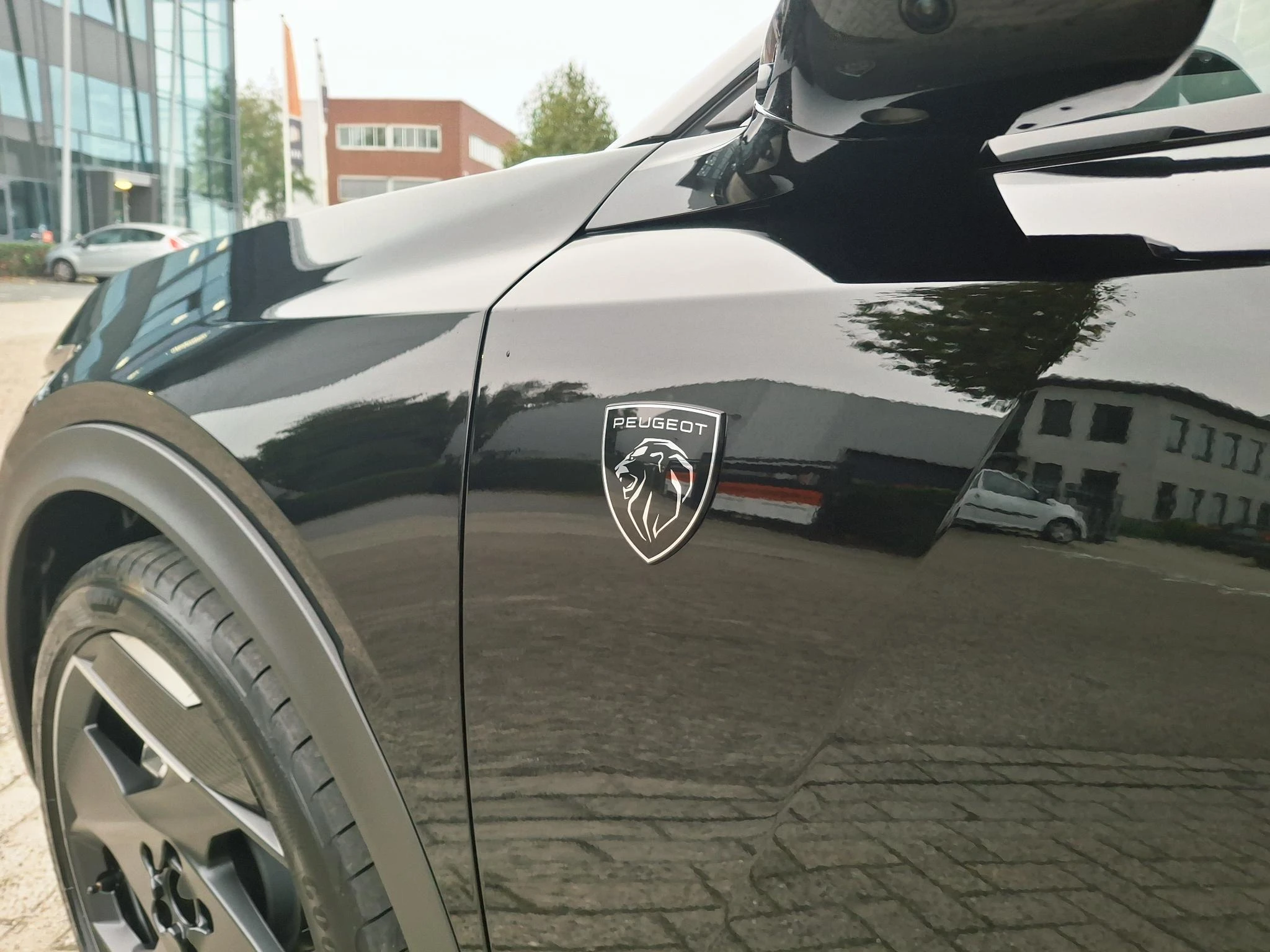 Peugeot-408-image-19
